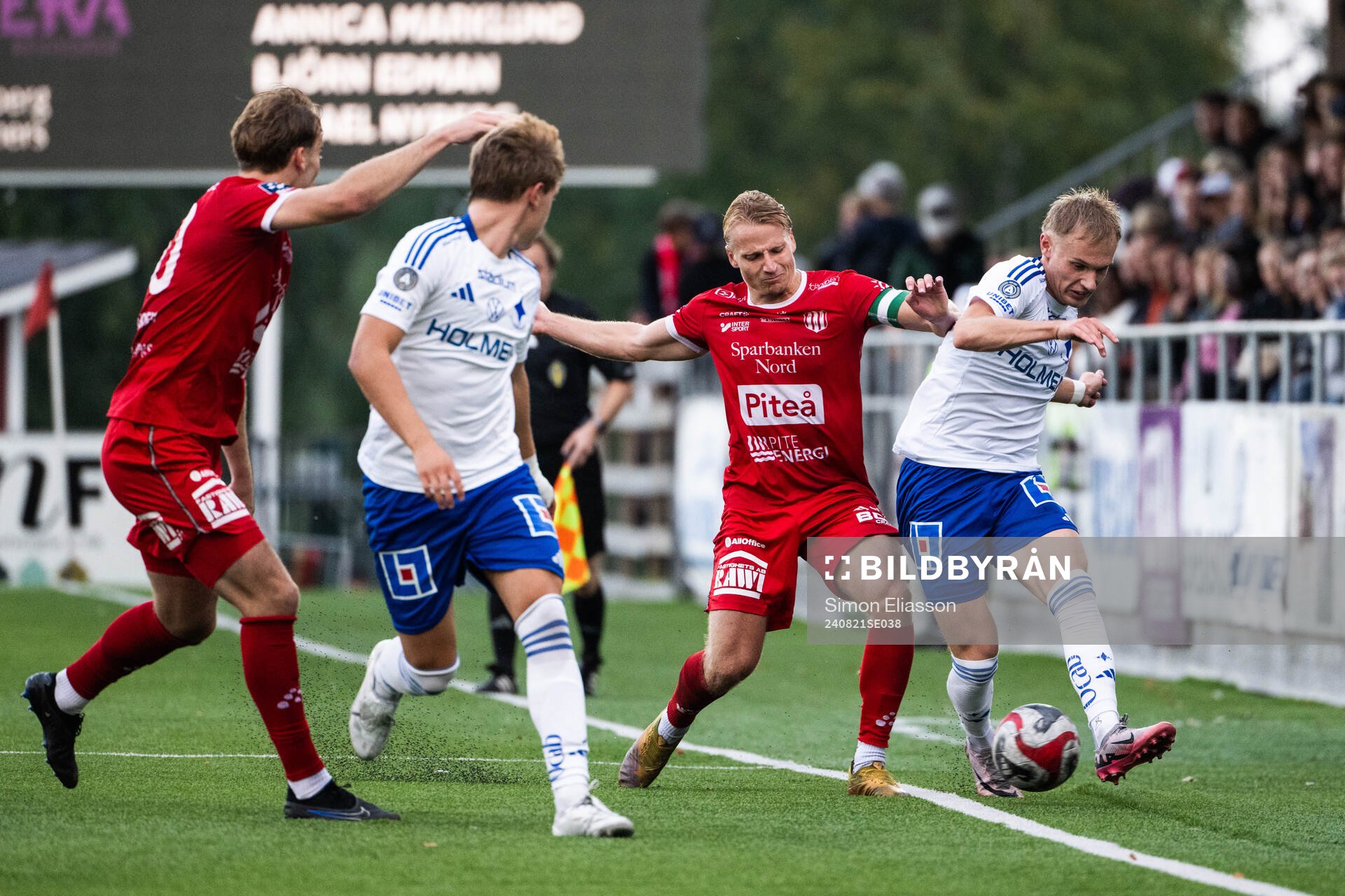 Piteås Henrik Millbert och IFK Norrköpings Marcus Baggesen