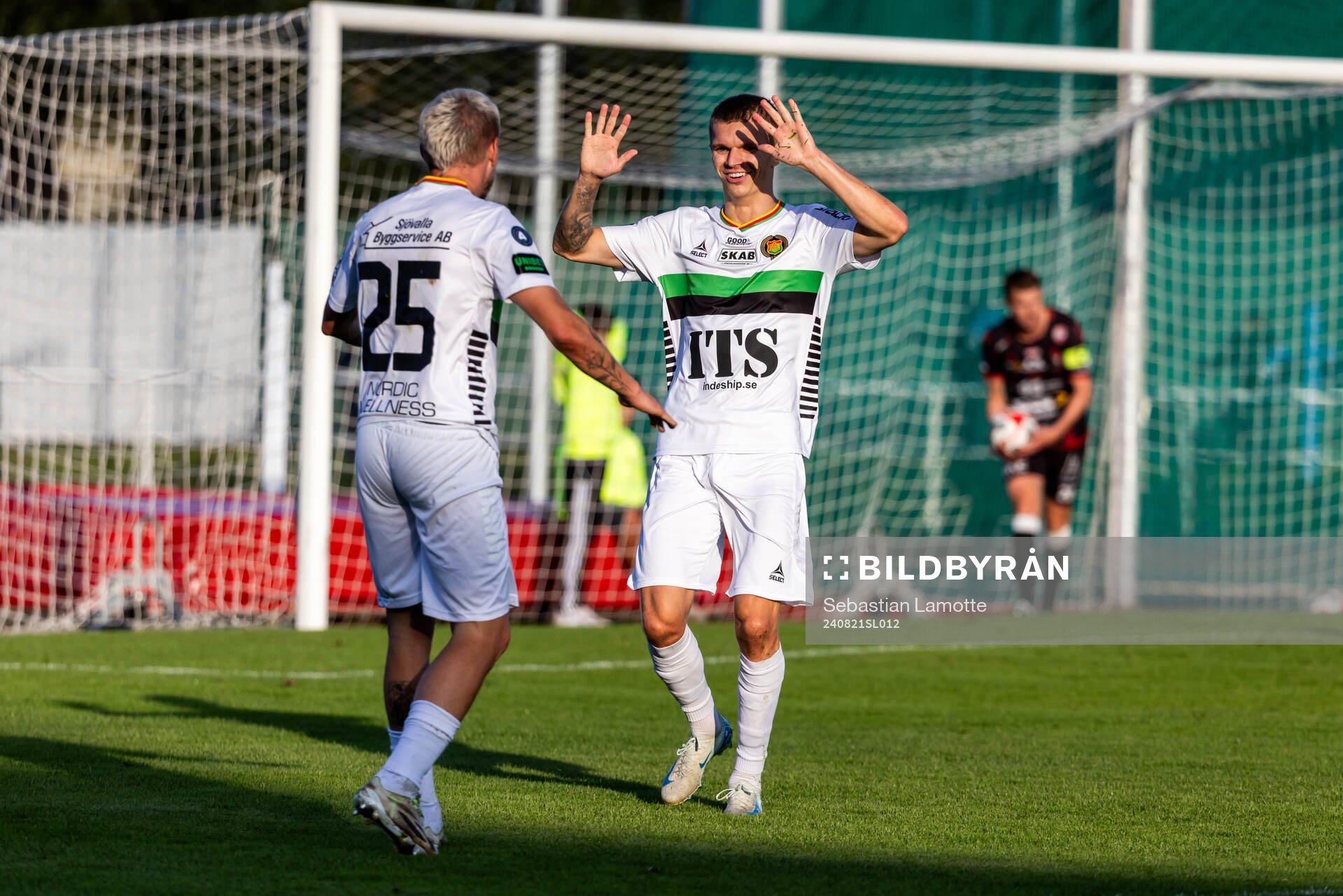 GAIS Lucas Hedlund har gjort 2-3 och jublar under fotbollsmatchen i Svenska Cupen mellan Trollhättan och GAIS den 21 augusti 2024 i Trollhättan.