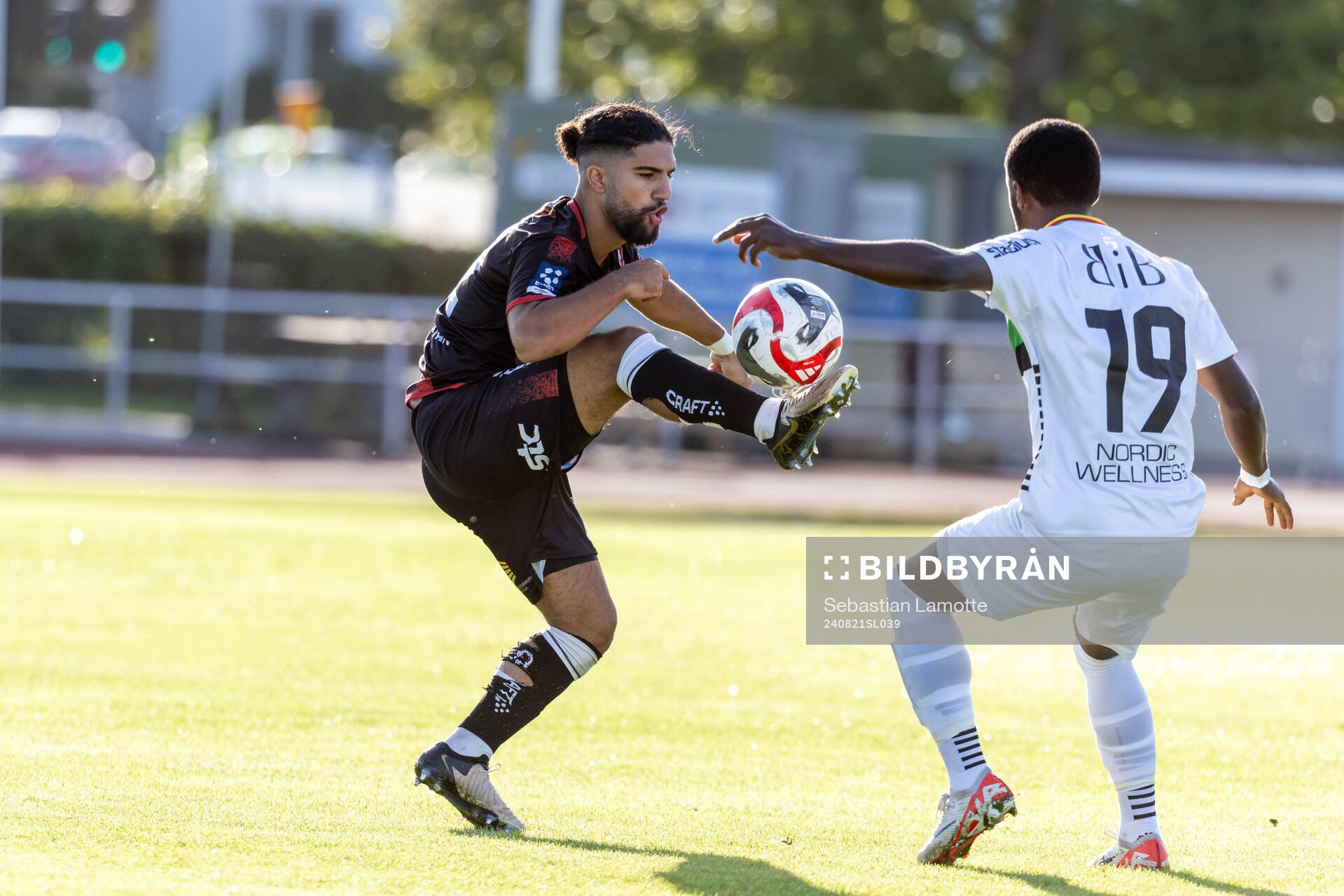 Trollhättans Ishak Shamoun och GAIS Rickard Emeka Friday
