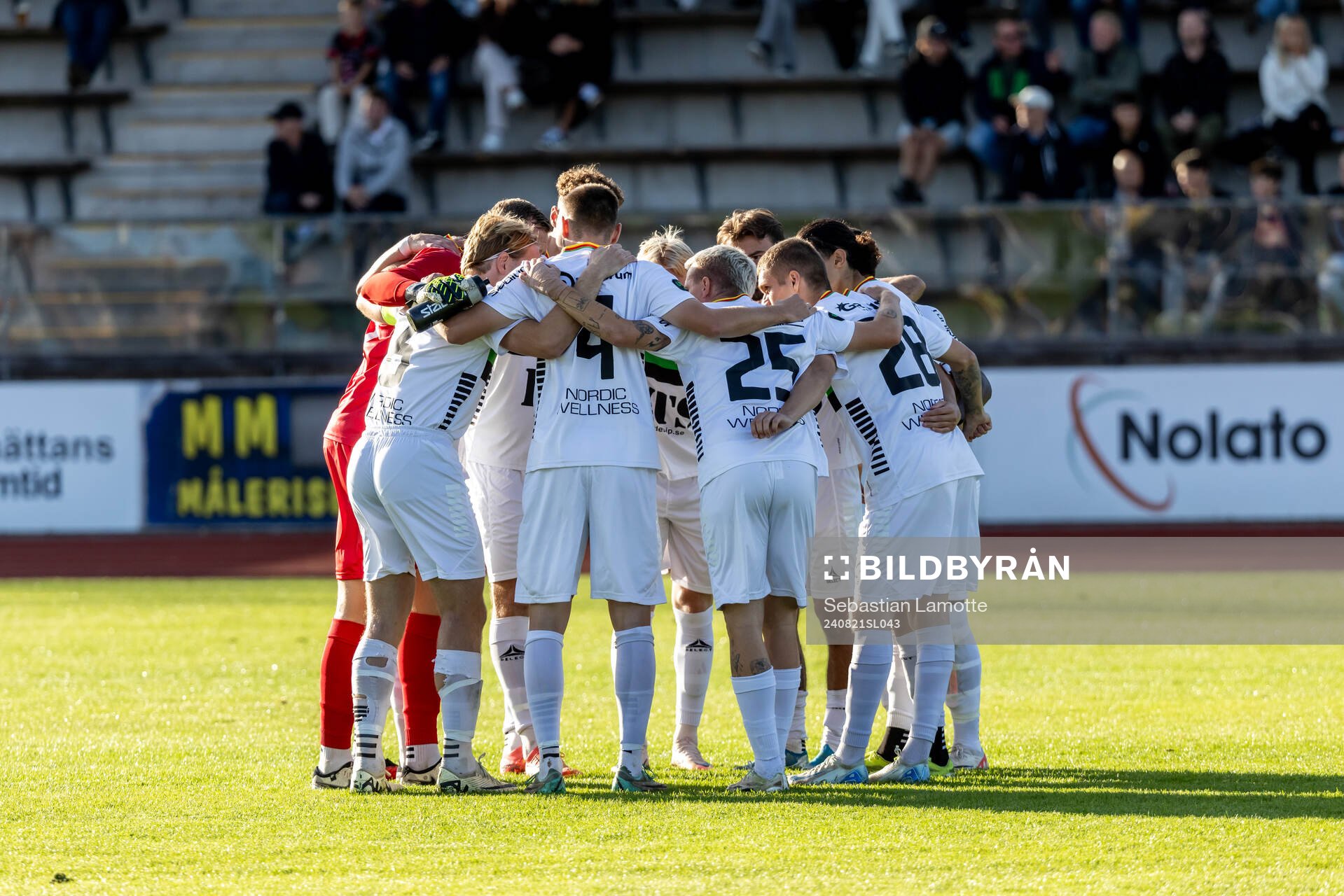 GAIS spelare laddar för match