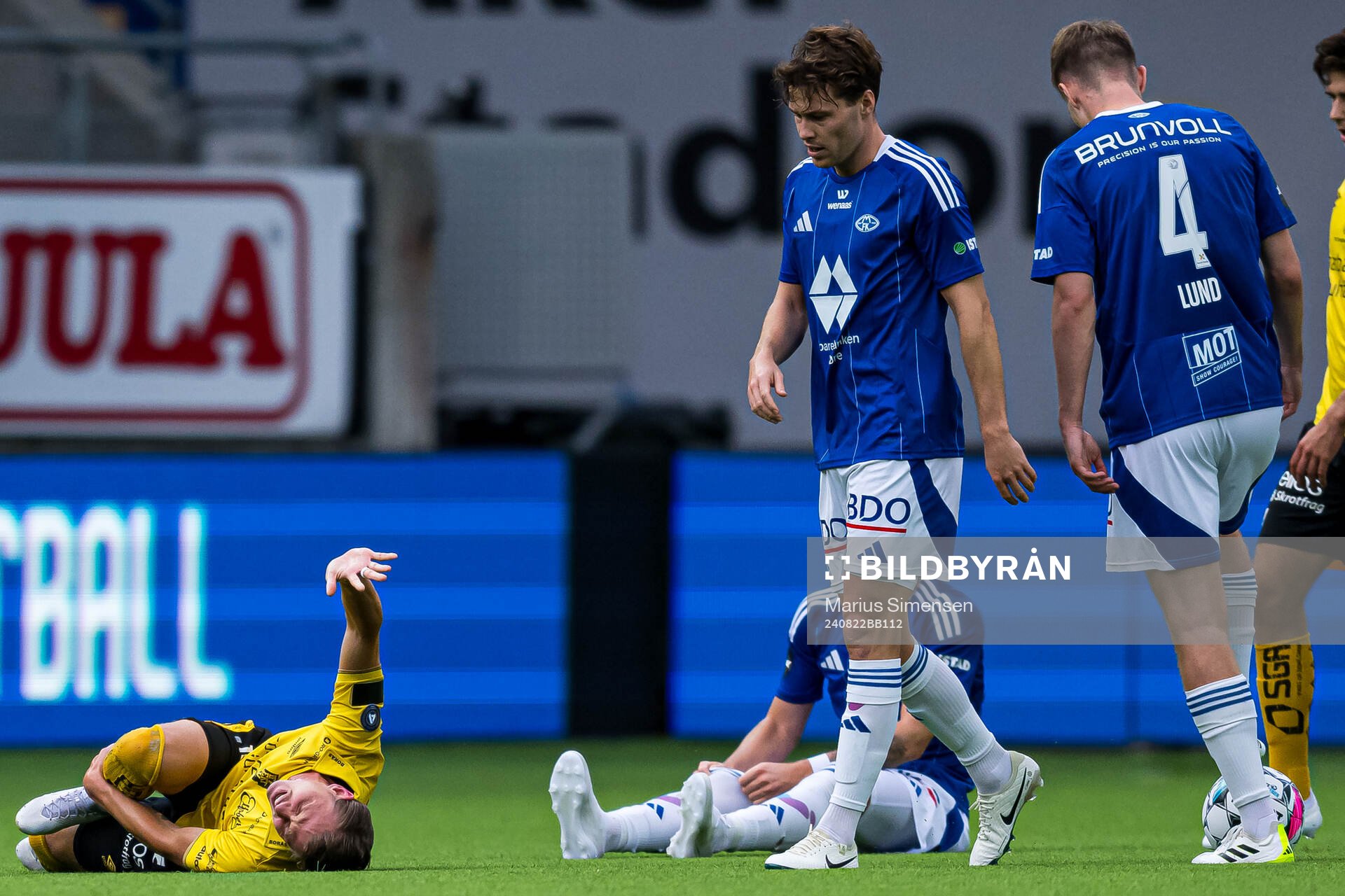 Simon Hedlund of Elfsborg in pain