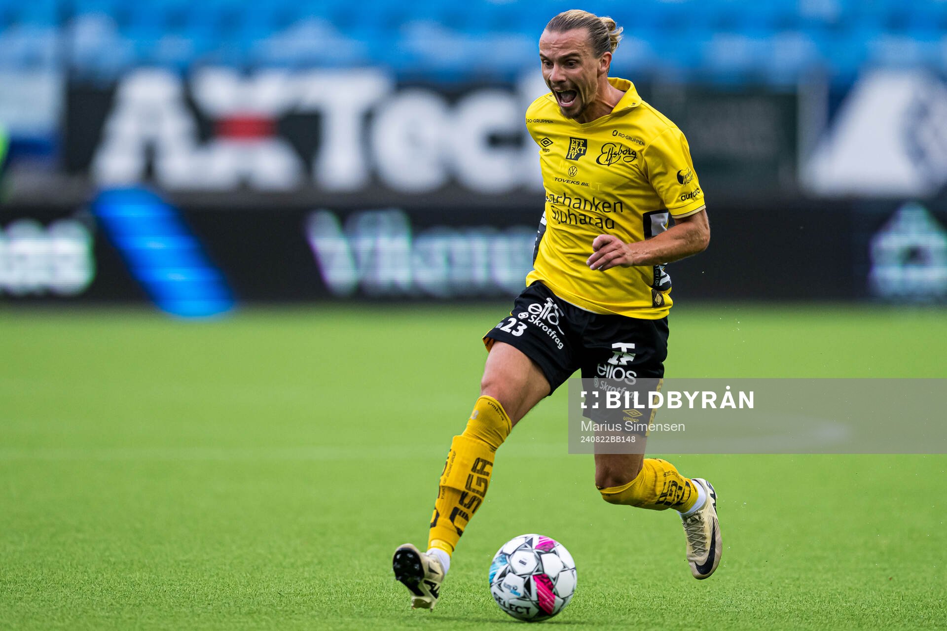 Niklas Hult of Elfsborg reacts