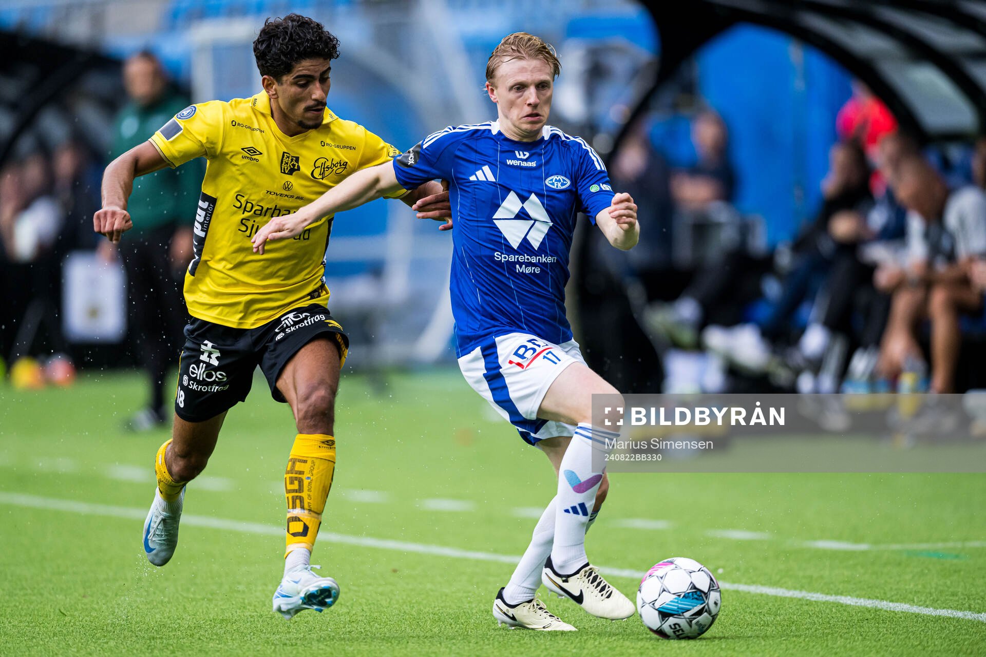 Ahmed Qasem of Elfsborg and Mats Møller Dæhli of Molde