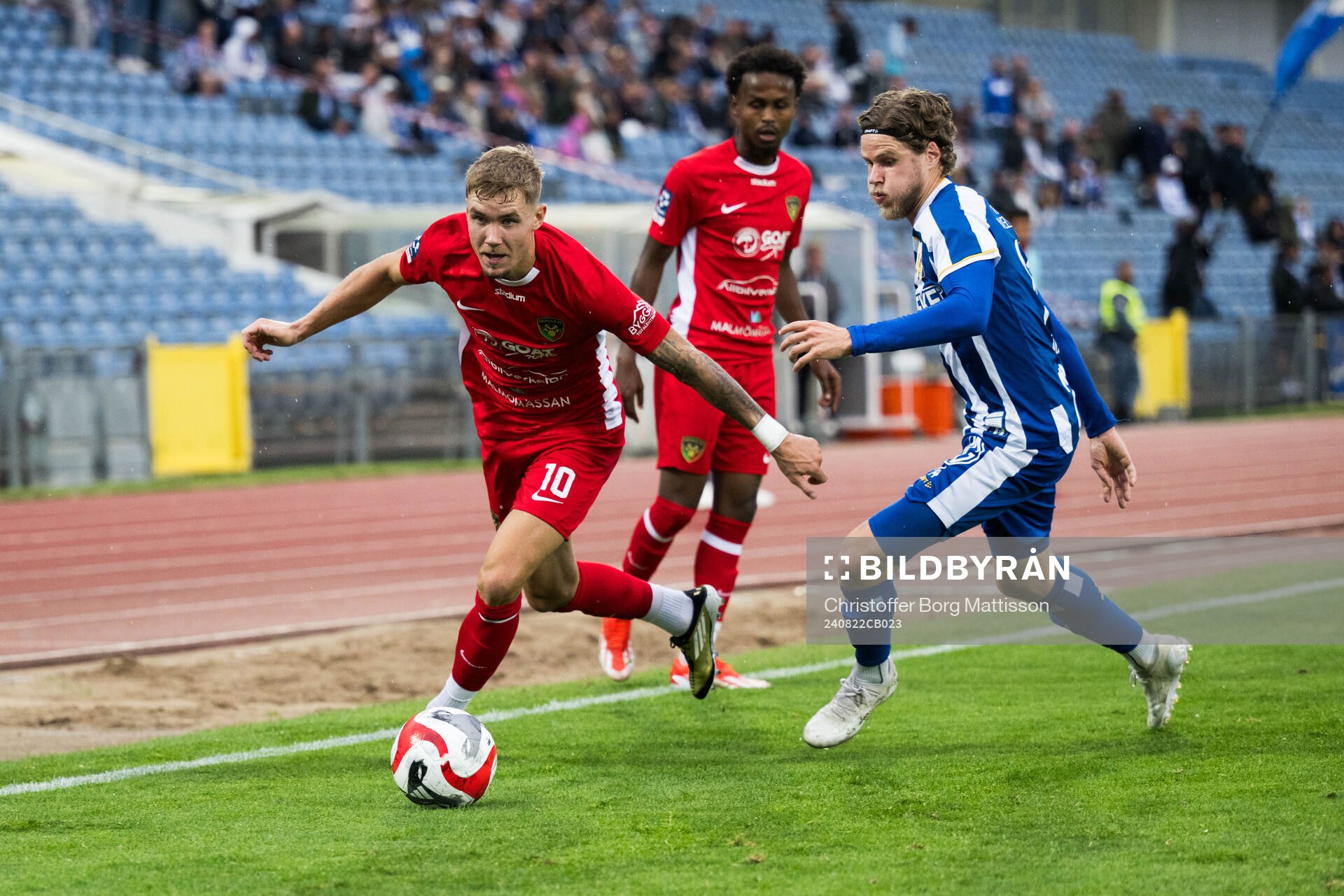 Ariana FCs Anton Reuterskiöld och IFK Göteborgs Gustaf