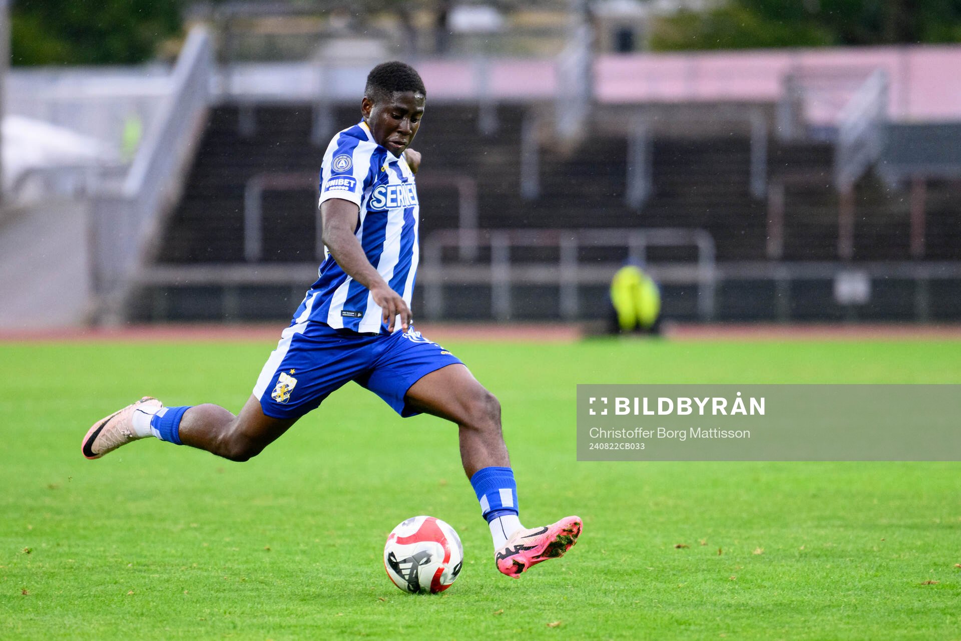 IFK Göteborgs Abundance Salaou under fotbollsmatchen i Svenska Cupen mellan Ariana FC och IFK Göteborg den 22 augusti 2024 i Malmö.