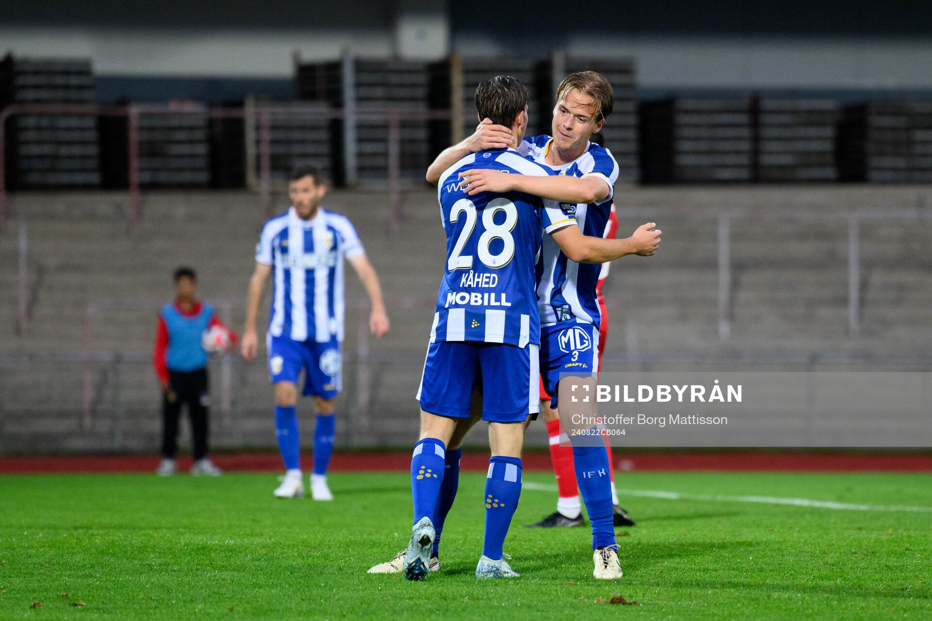 IFK Göteborgs Lucas Kåhed och August Erlingmark jublar