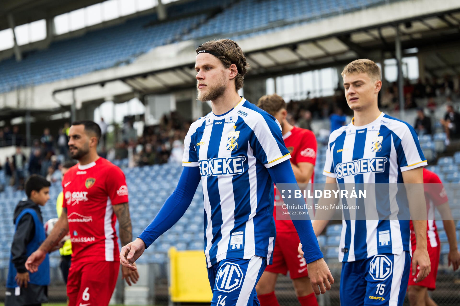 IFK Göteborgs Gustaf Norlin och David Kjær Kruse inför fotbollsmatchen i Svenska Cupen mellan Ariana FC och IFK Göteborg den 22 augusti 2024 i Malmö.