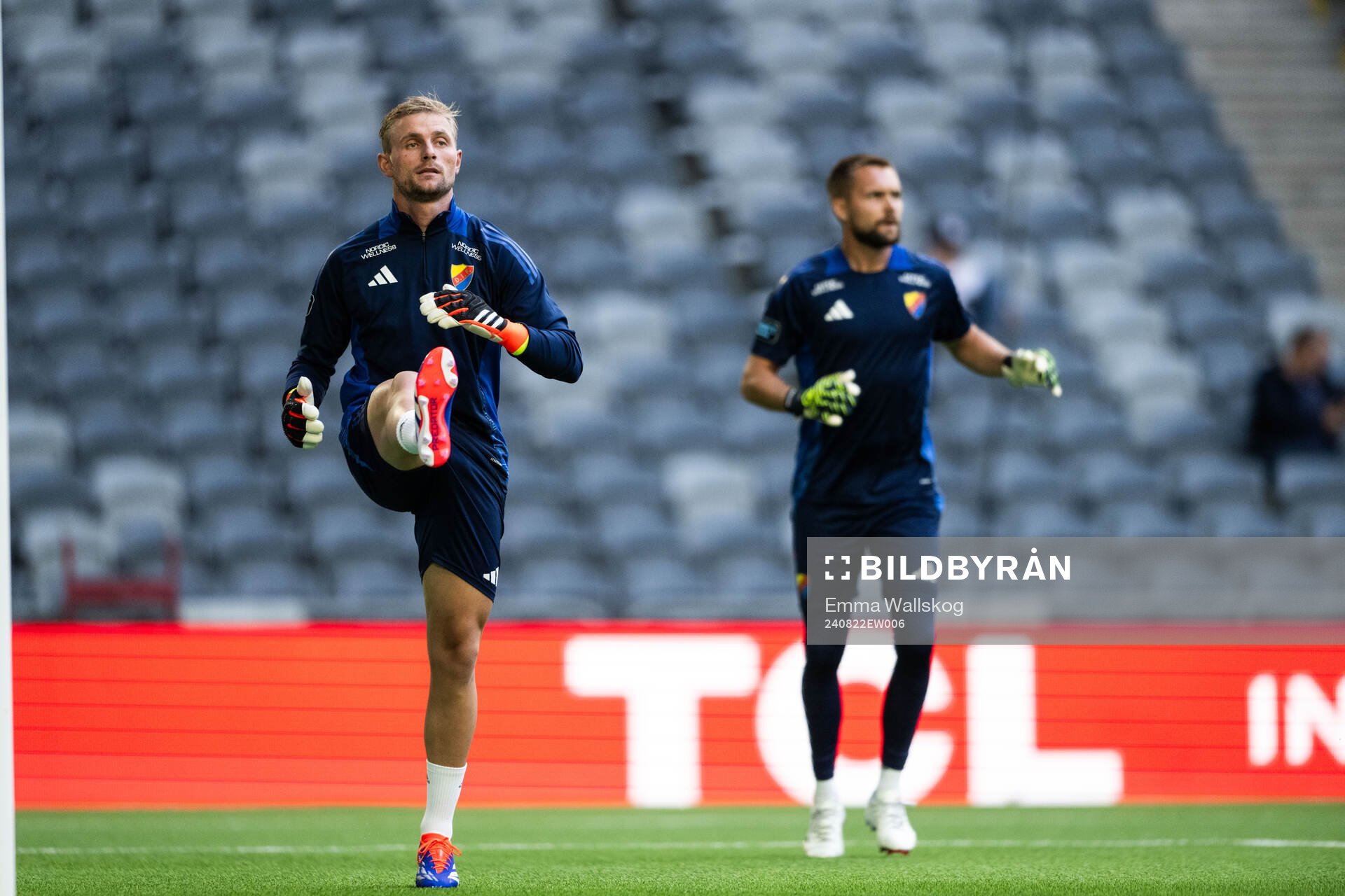 Goalkeeper Jacob Rinne and goalkeeper Max Croon of