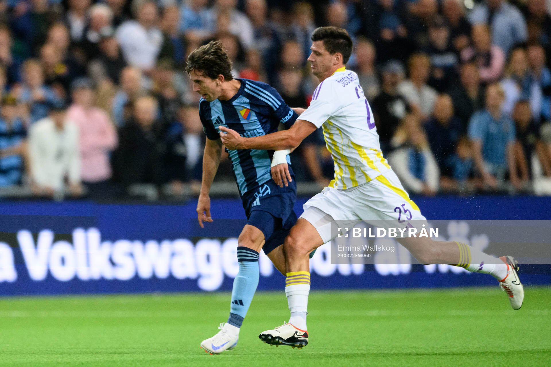 Gustav Wikheim of Djurgården and Sven Karic