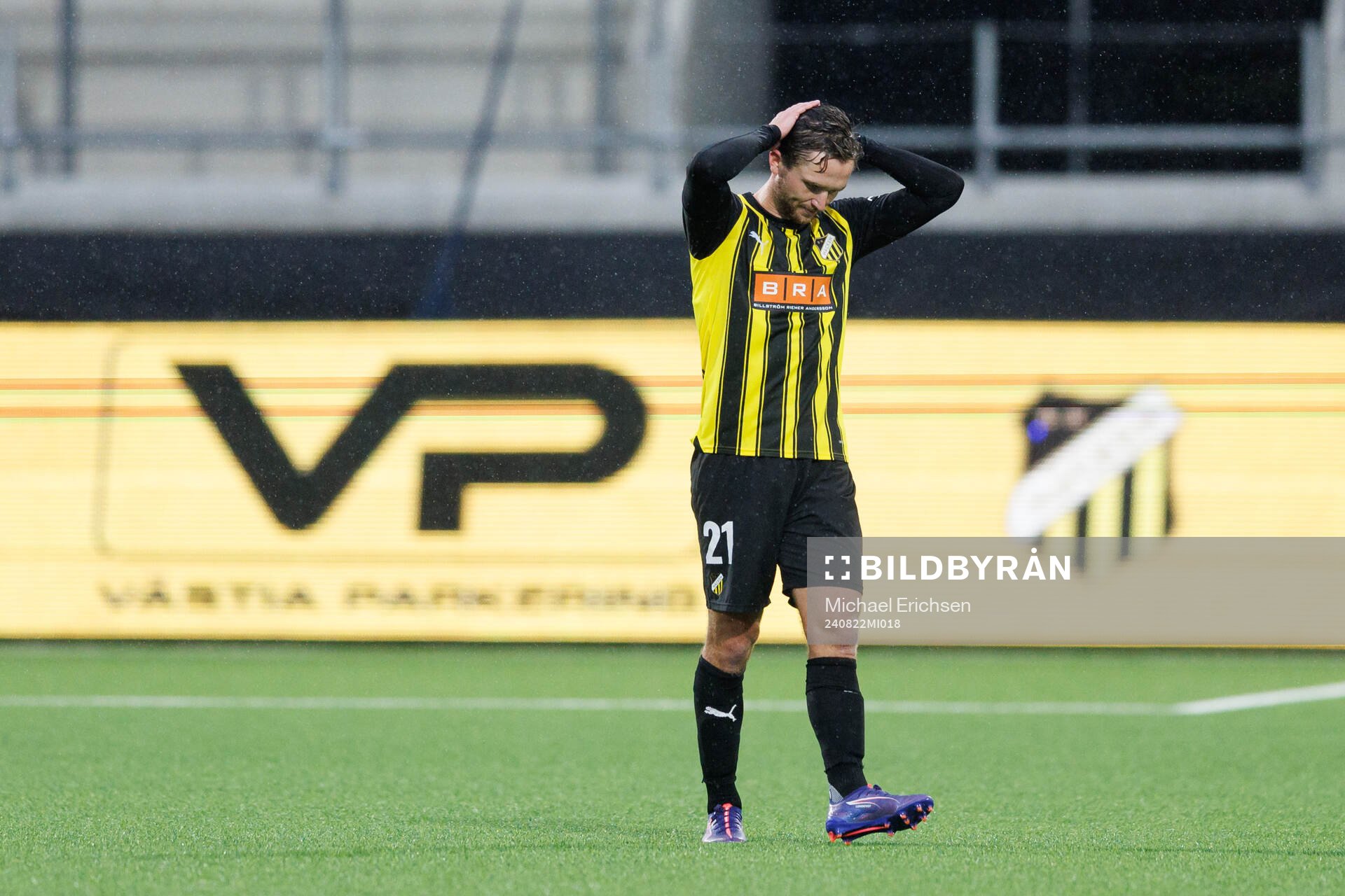 Adam Lundqvist of Häcken looks dejected
