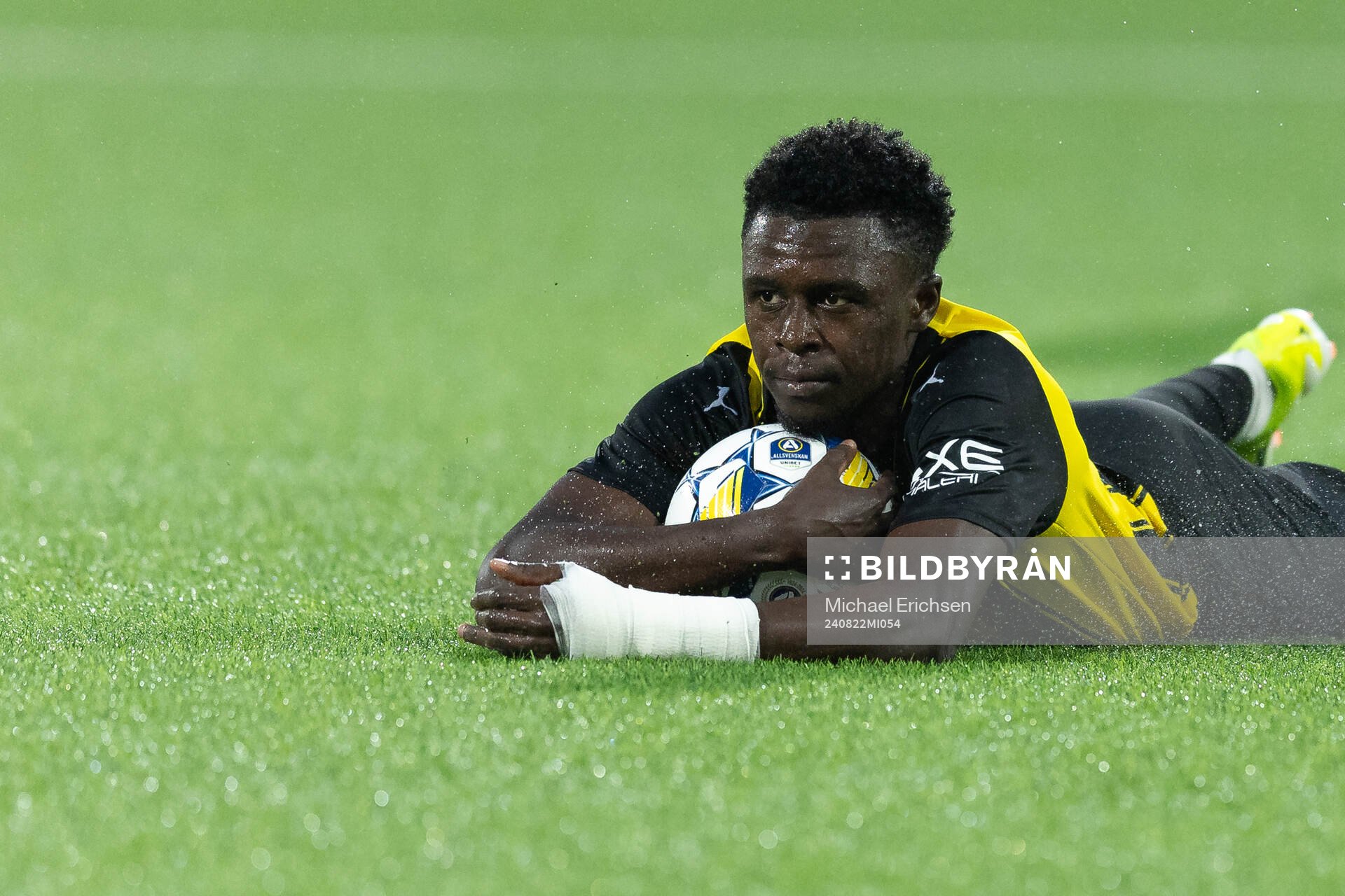 Zeidane Inoussa of Häcken looks dejected
