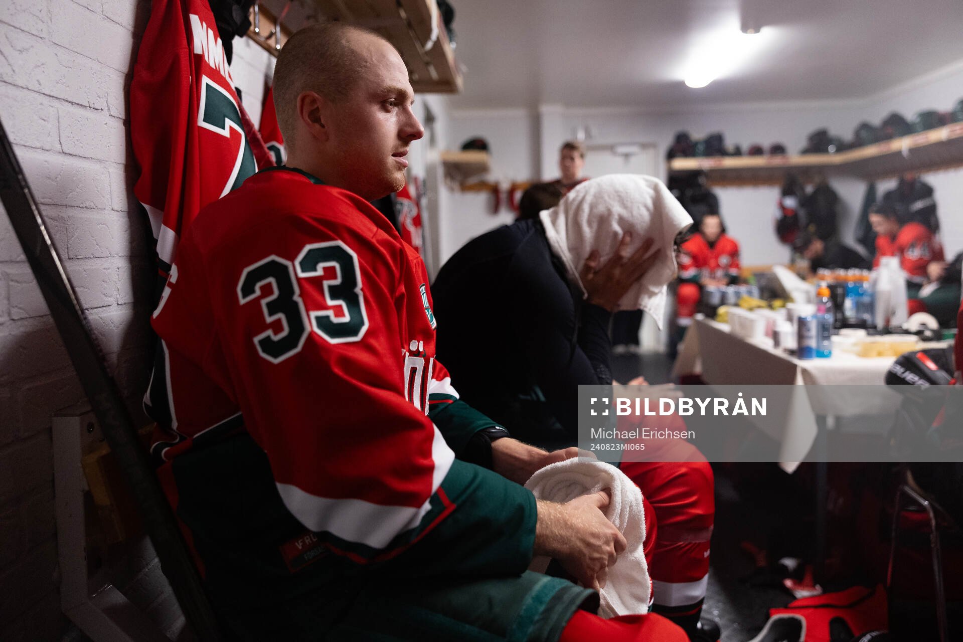 Frölundas Linus Högberg innan ishockeymatchen i