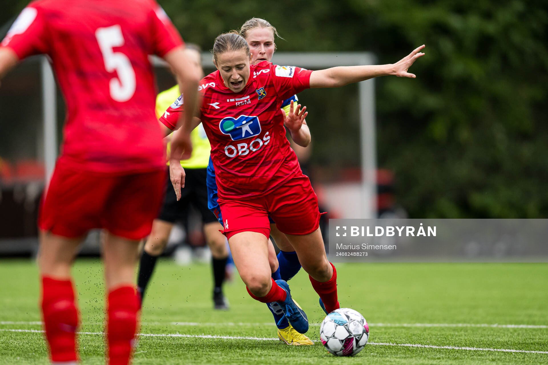 Ragne Hagen Svastuen of Røa and Ida Skaar Kroken of Åsane