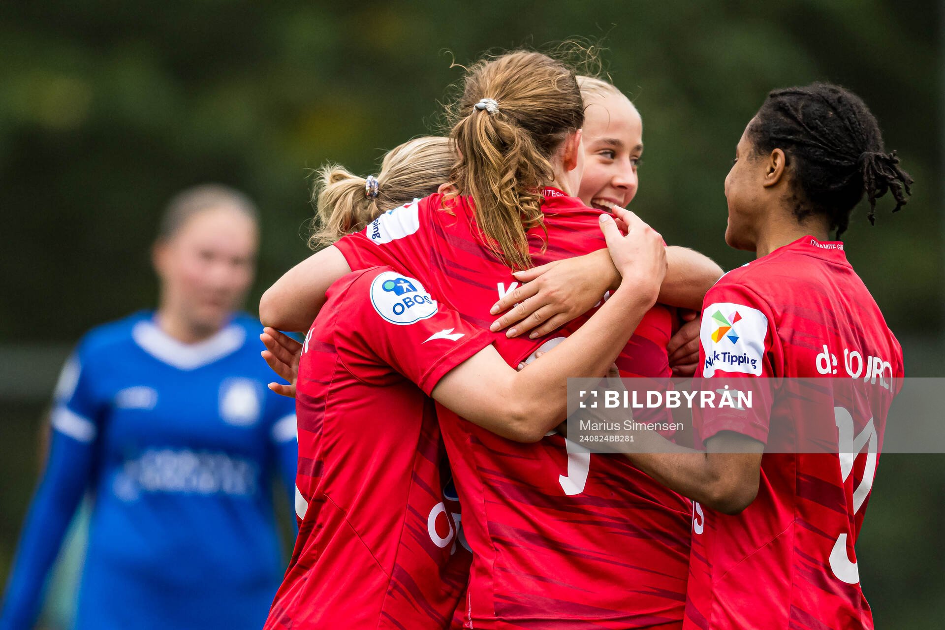 Julie Elise Hoff Klæboe of Røa celebrates