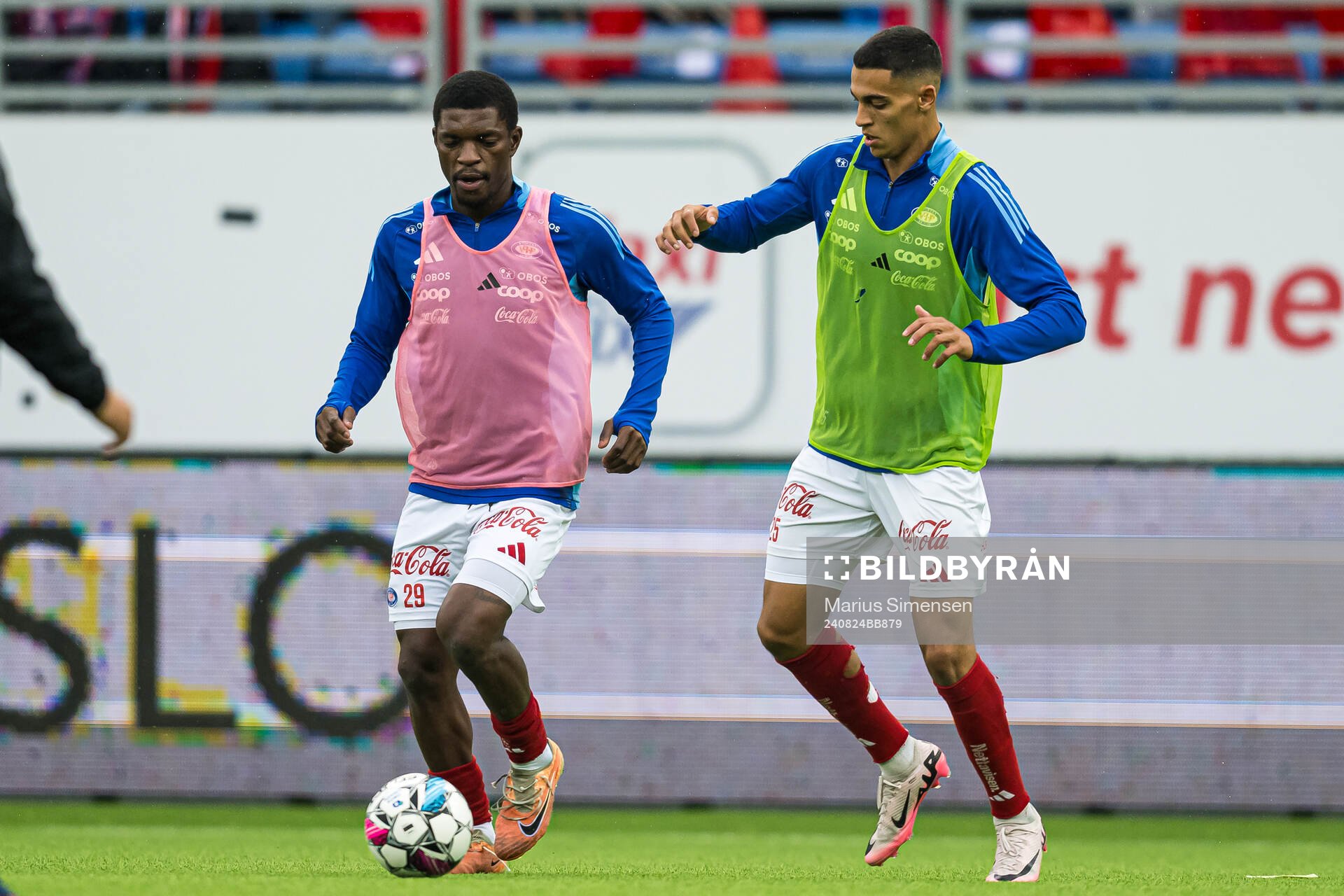 Jones El-Abdellaoui of Vålerenga warms up