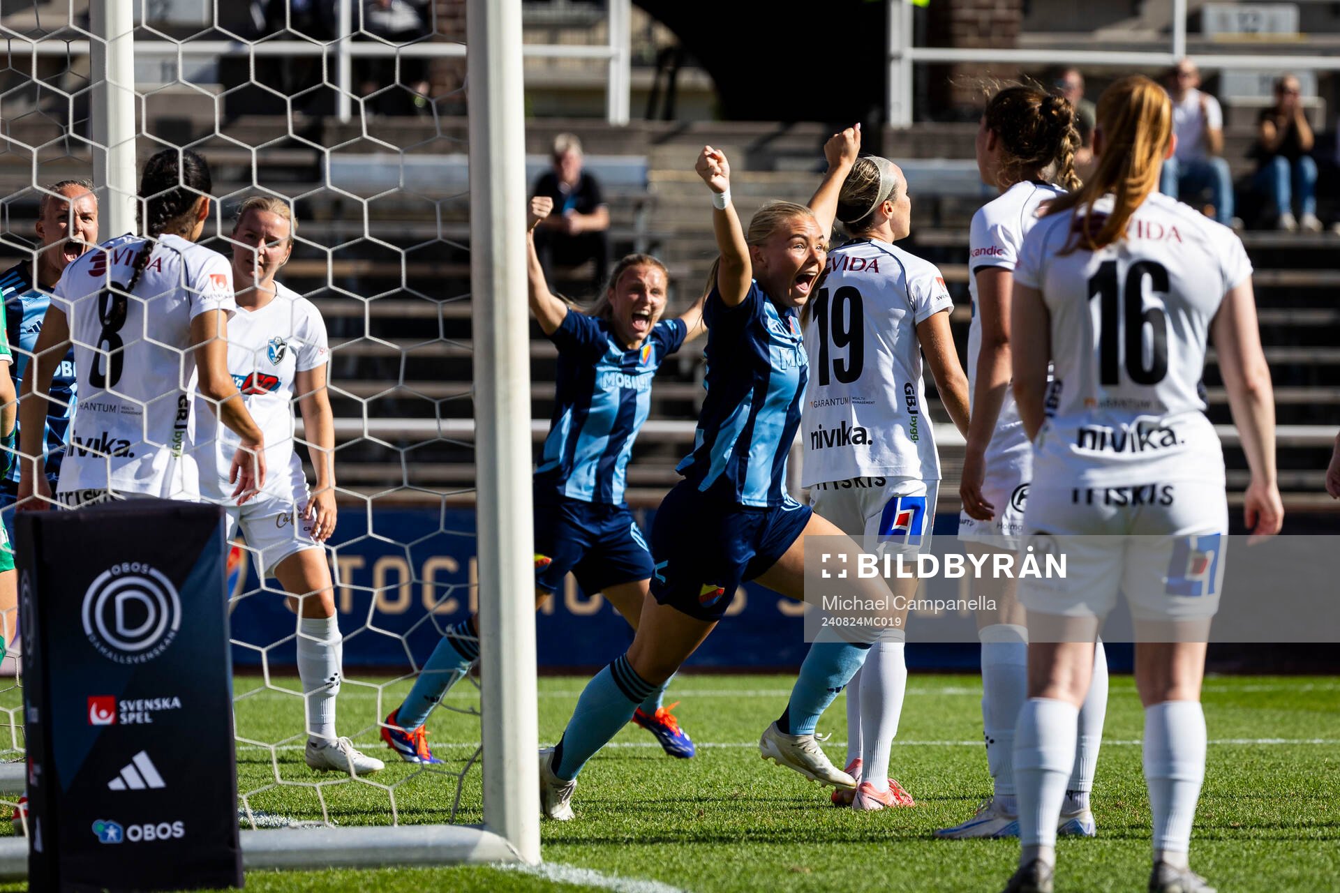 Djurgårdens Louise Hvarfner jublar