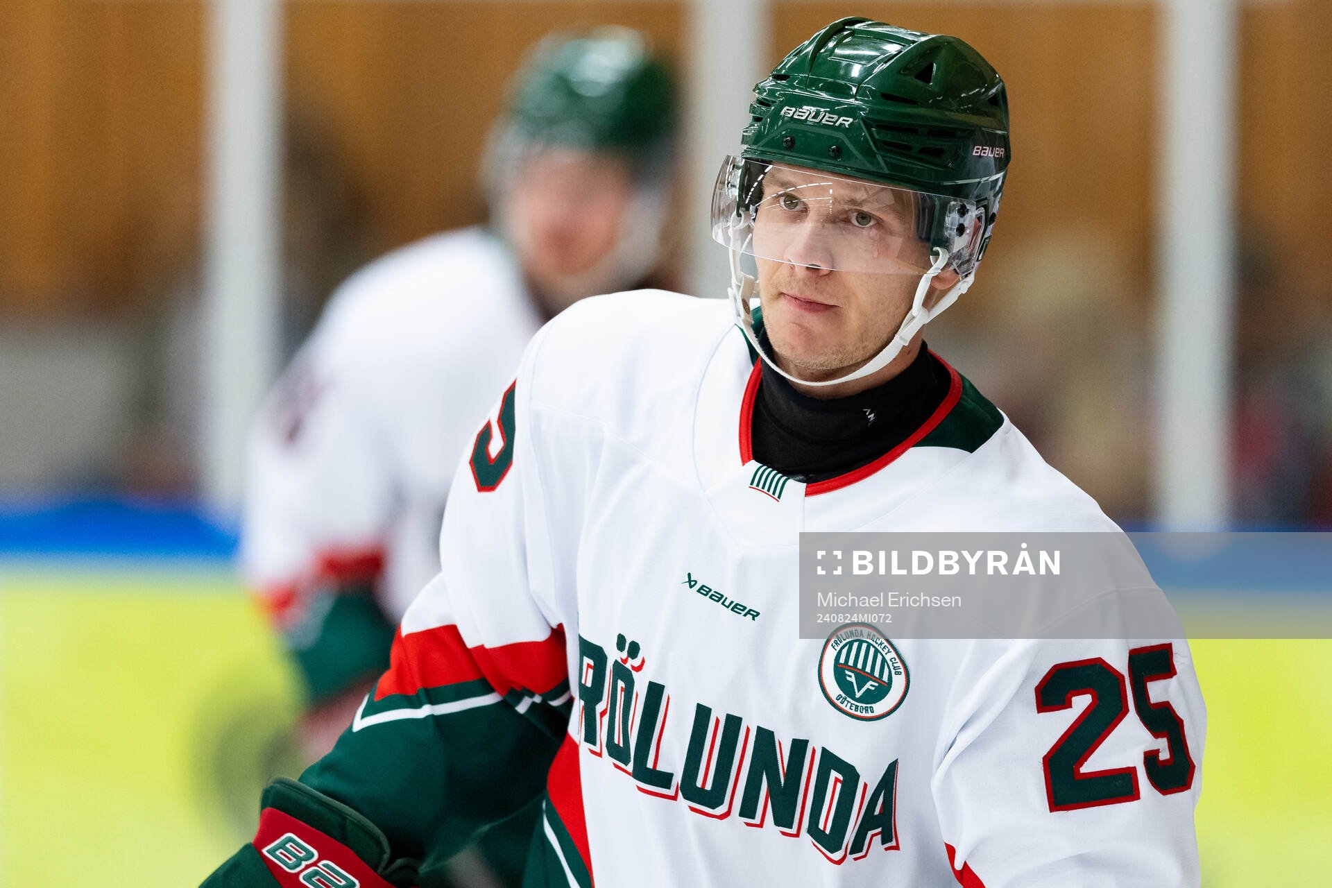 Frölundas Arttu Ruotsalainen innan ishockeymatchen i