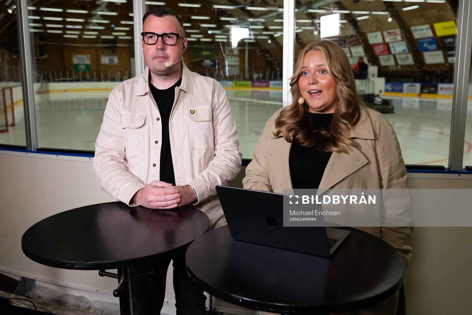 Expressens Johan Svensson och Jennifer Engström