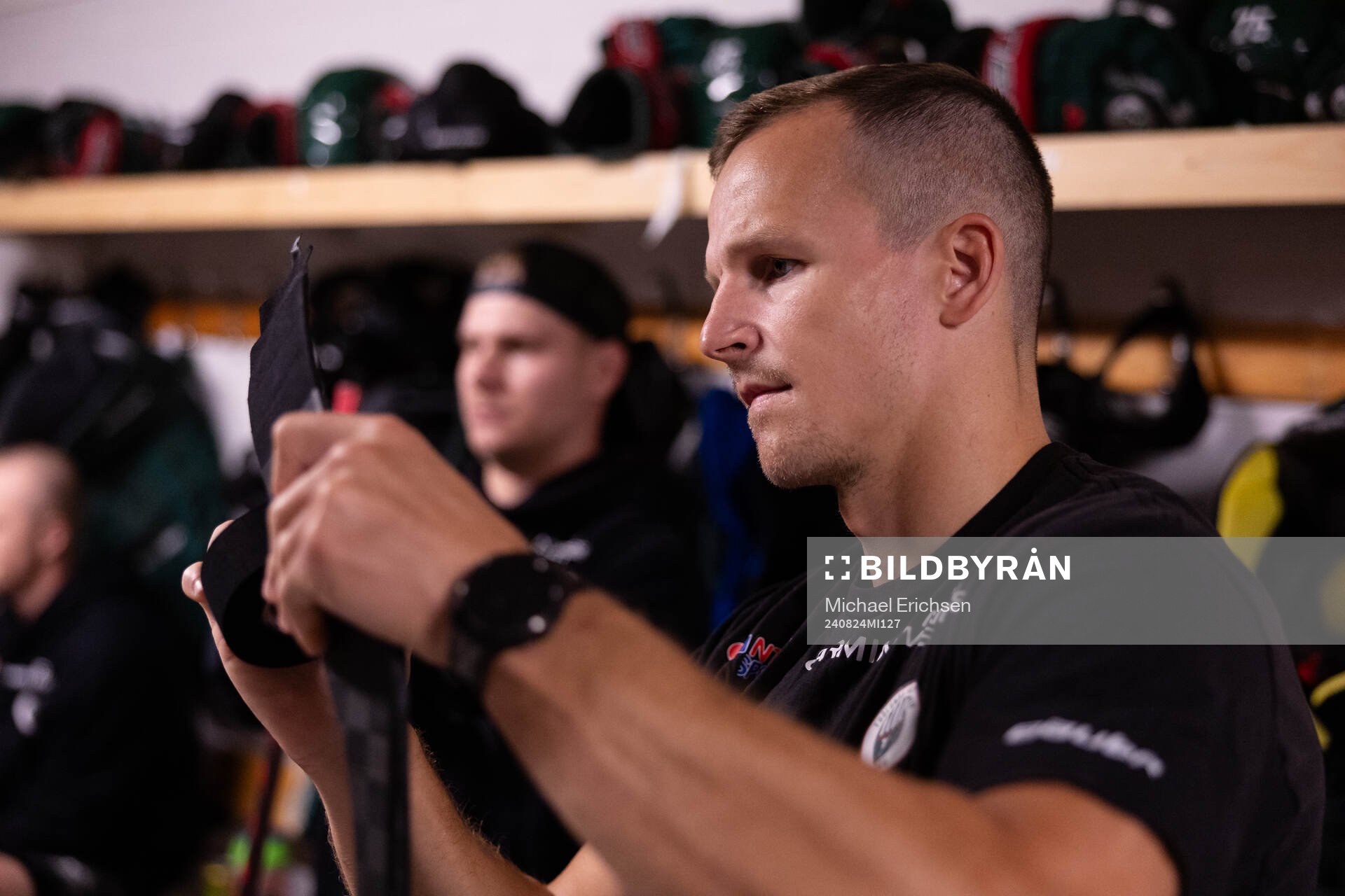 Frölundas Max Friberg innan ishockeymatchen i Strömstad