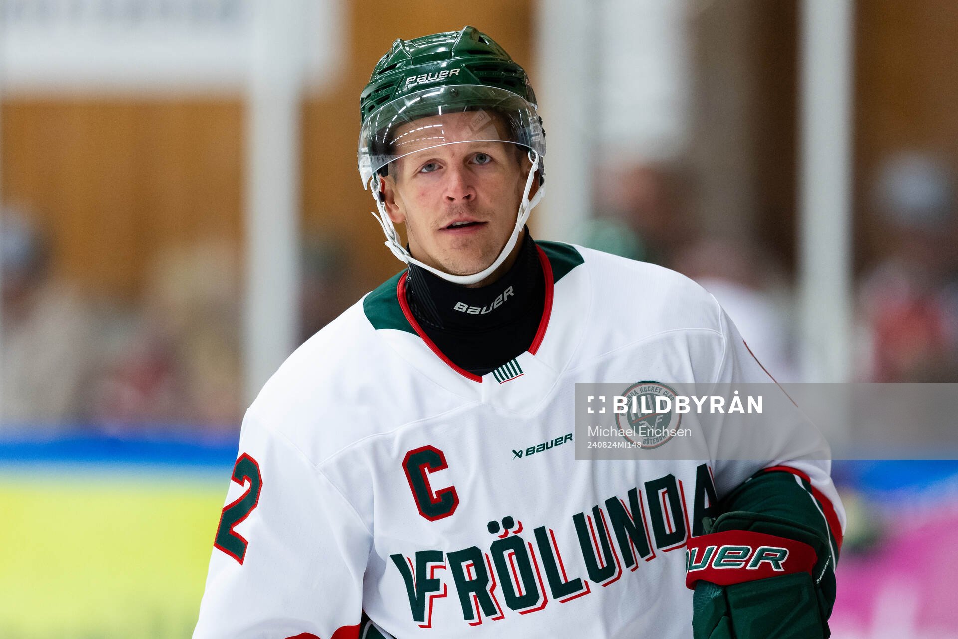 Frölundas Max Friberg innan  ishockeymatchen i Strömstad