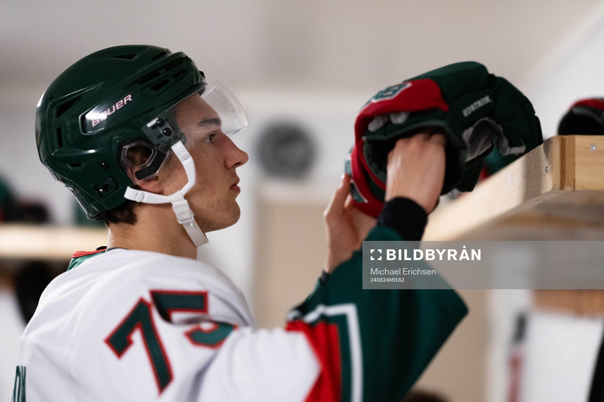Frölundas David Edstrom innan ishockeymatchen i Strömstad