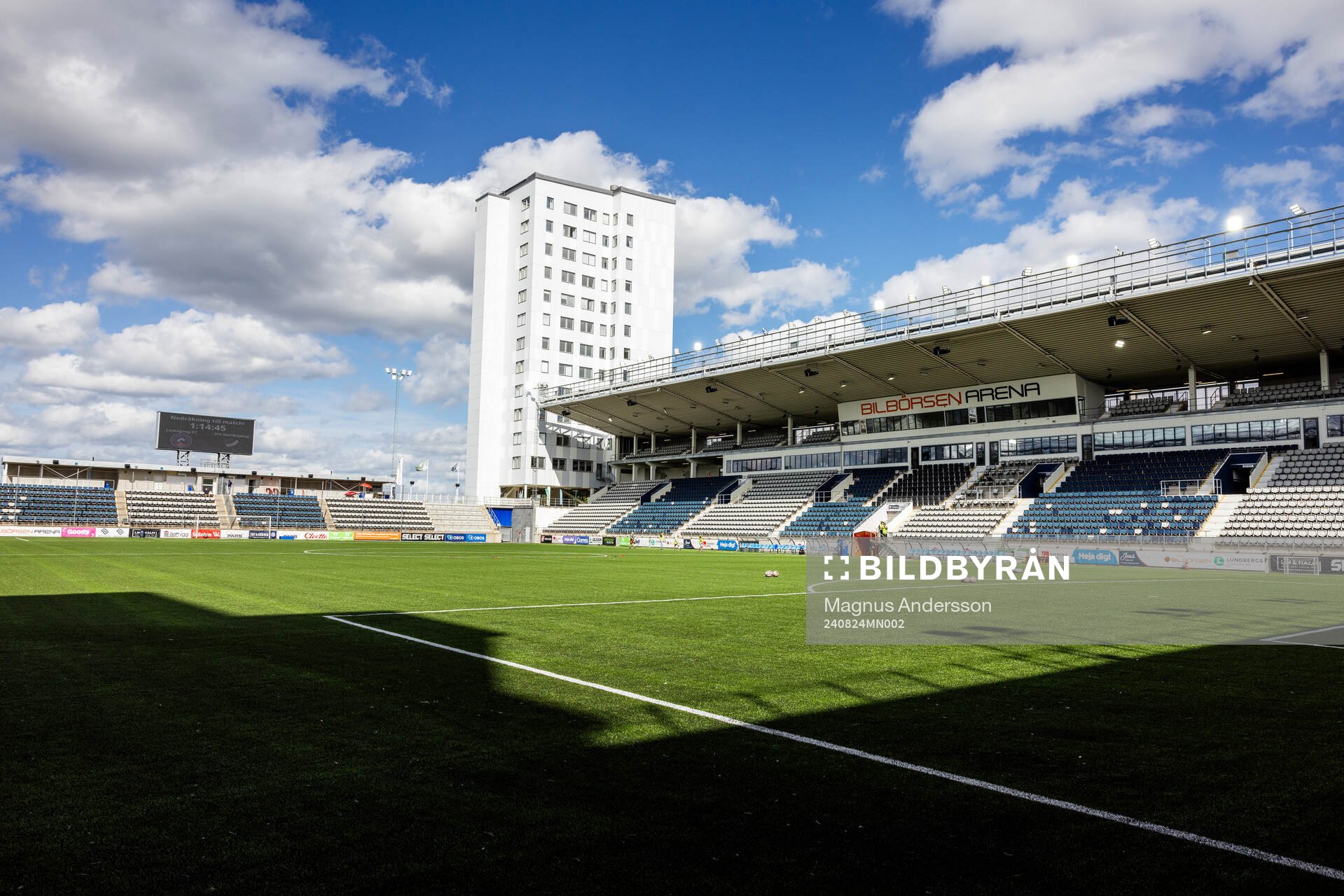 Interiör vy av Bilbörsen Arena inför fotbollsmatchen i Damallsvenskan mellan Linköping och IFK Norrköping den 24 augusti 2024 i Linköping. 