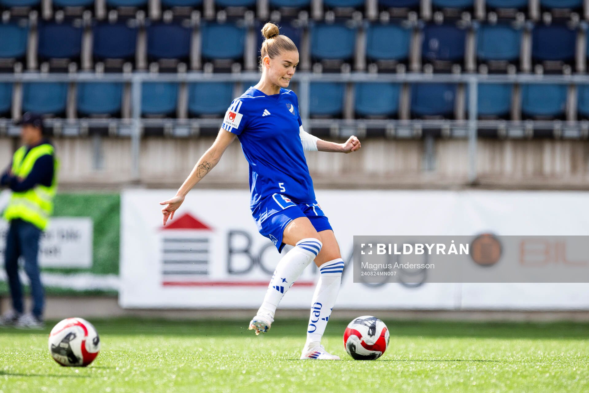 IFK Norrköpings My Cato på uppvärmningen