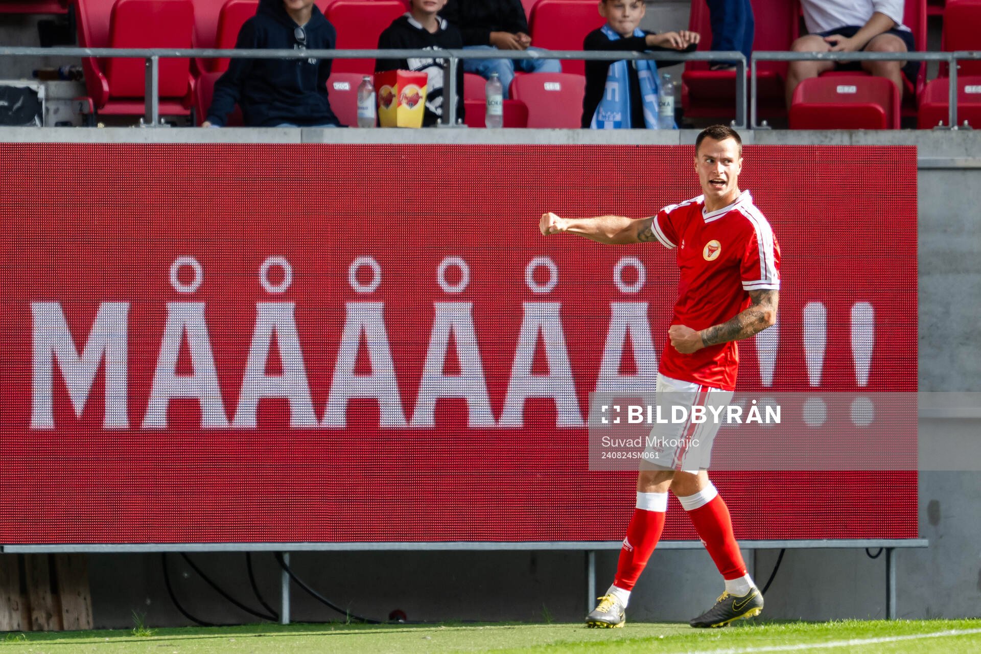 Kalmars Melker Hallberg jublar