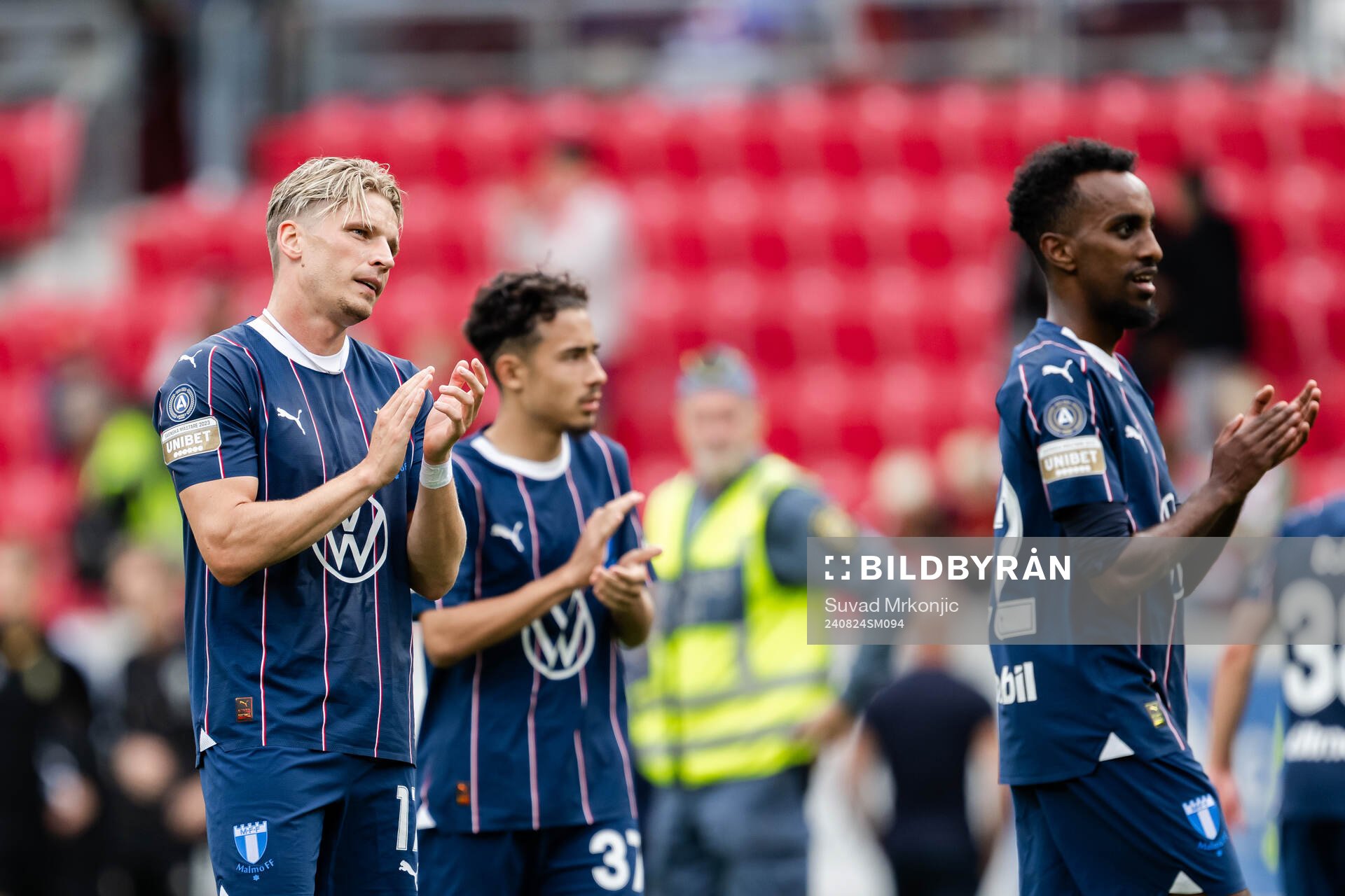 Malmö FFs Jens Stryger Larsen , Adrian Skogmar och Taha