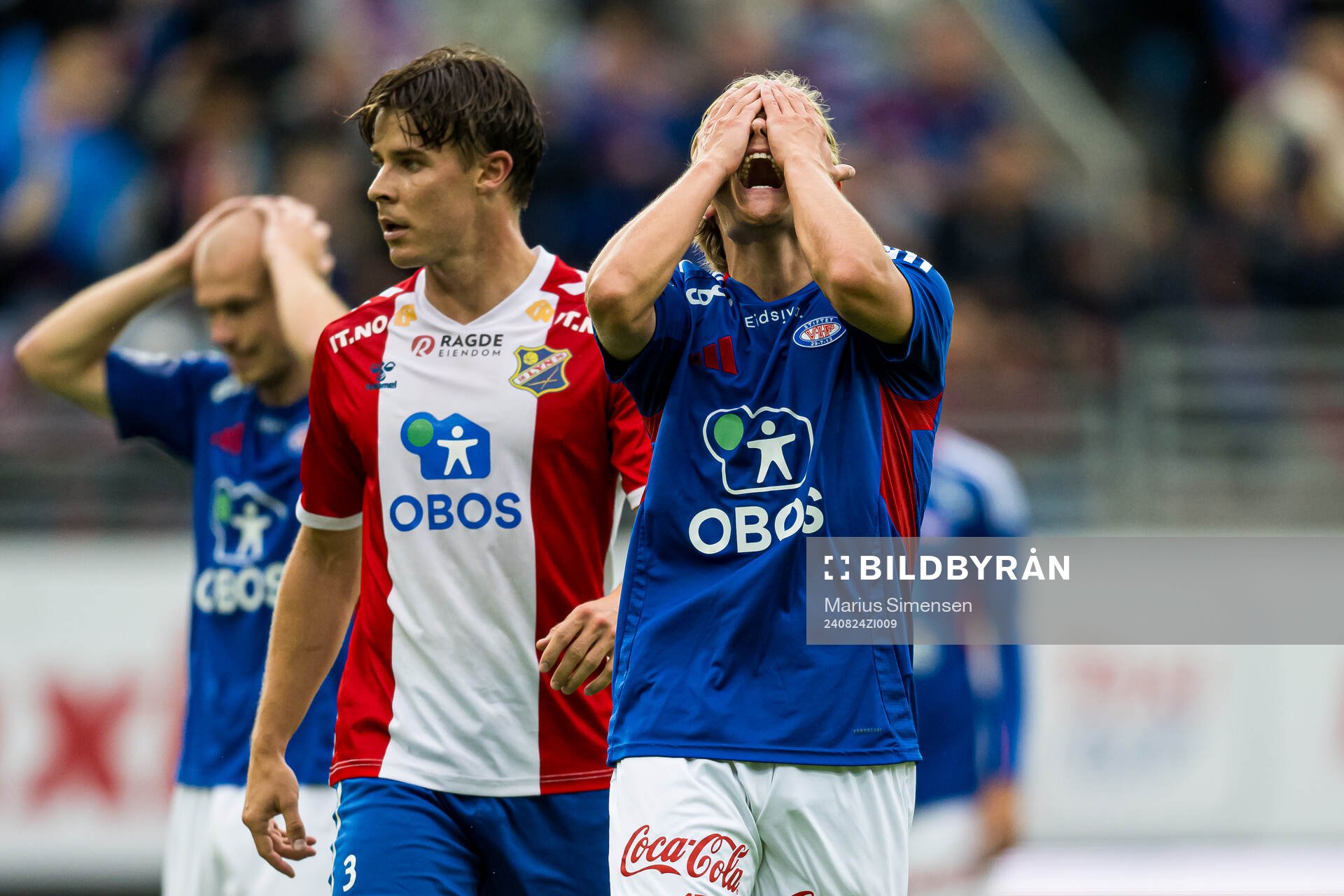 Carl Lange of Vålerenga looks dejected