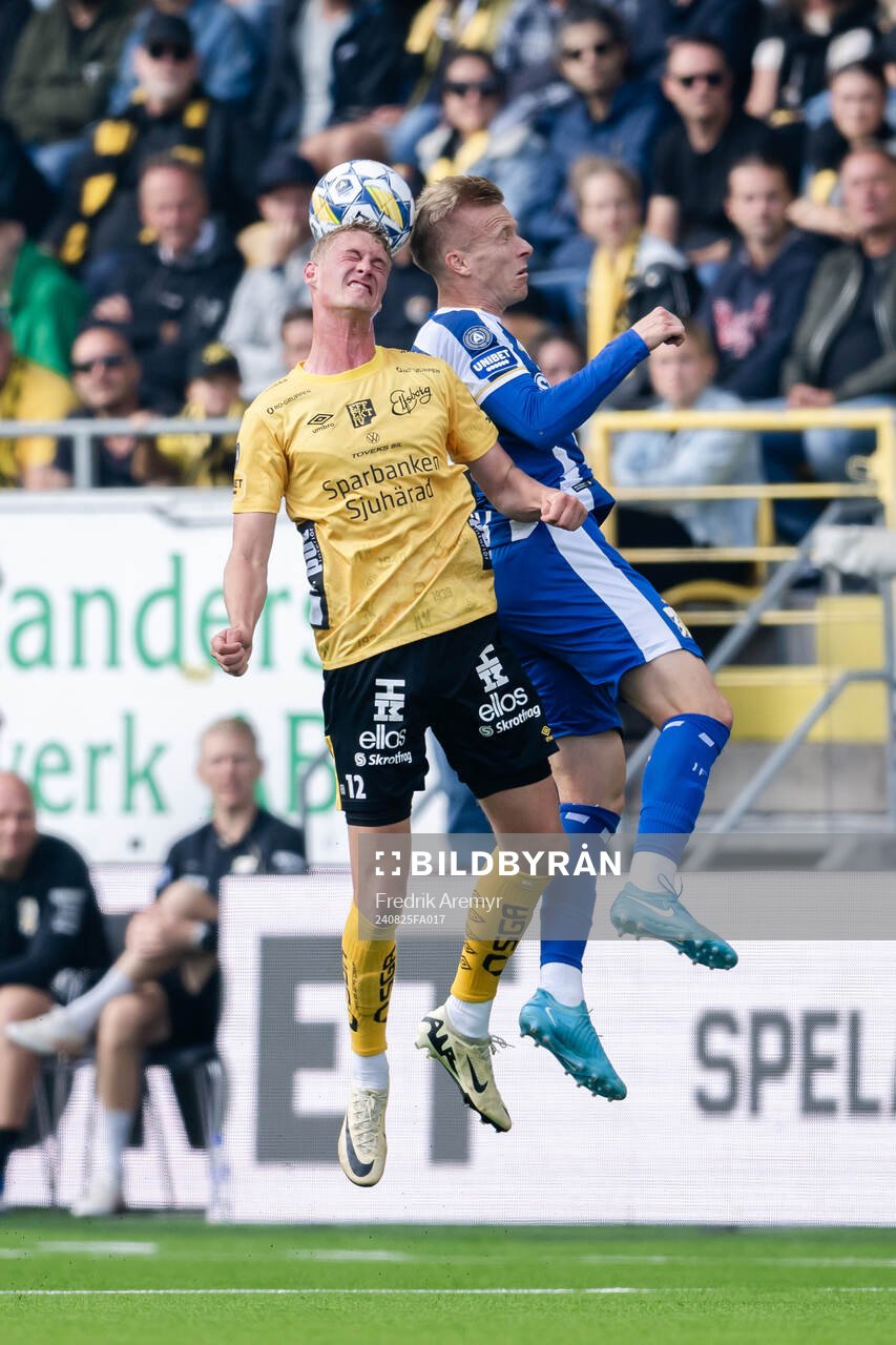 Elfsborgs Emil Holten och IFK Göteborgs Oscar Wendt