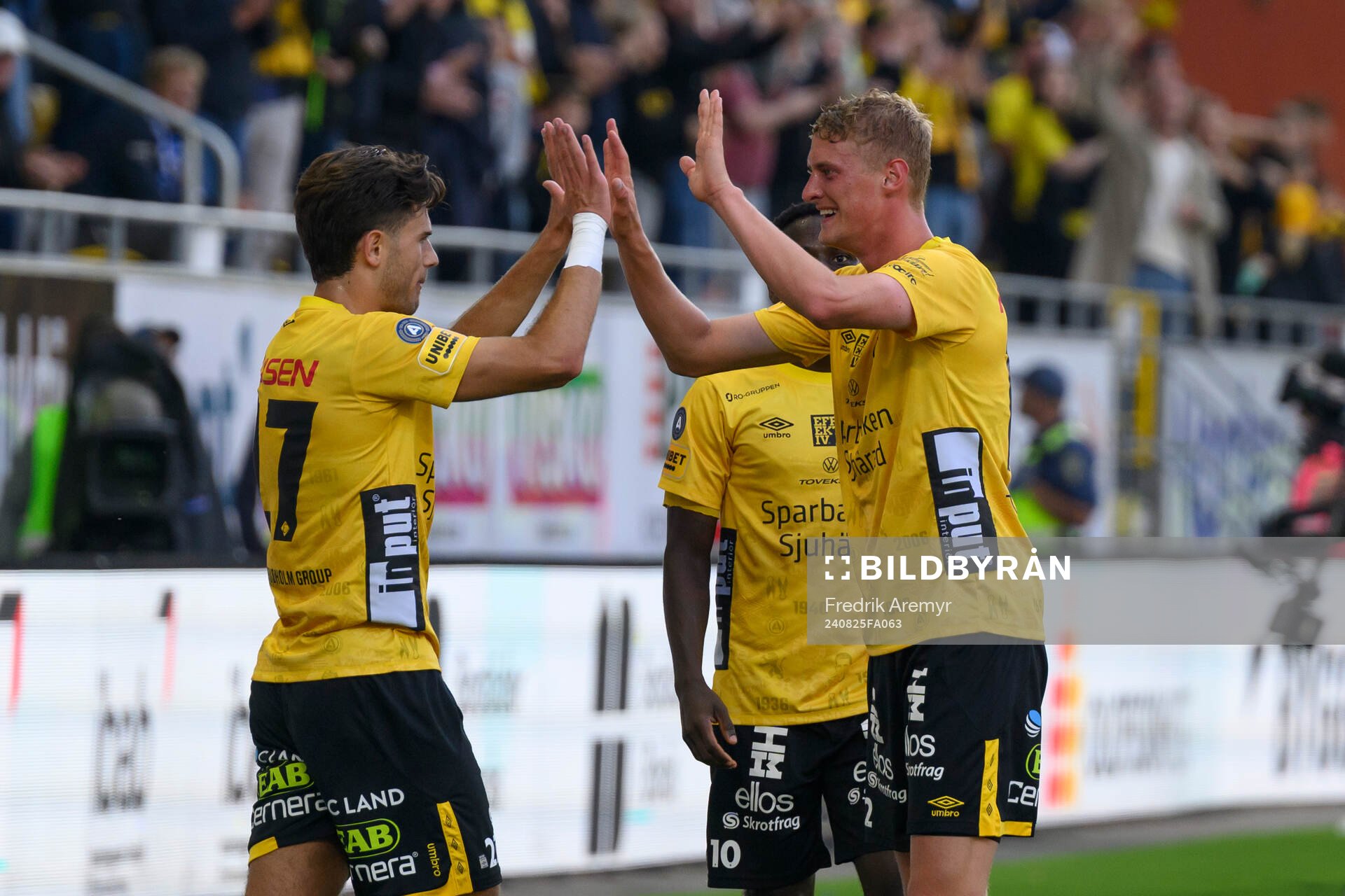 Elfsborgs Besfort Zeneli och målskytt Emil Holten jublar