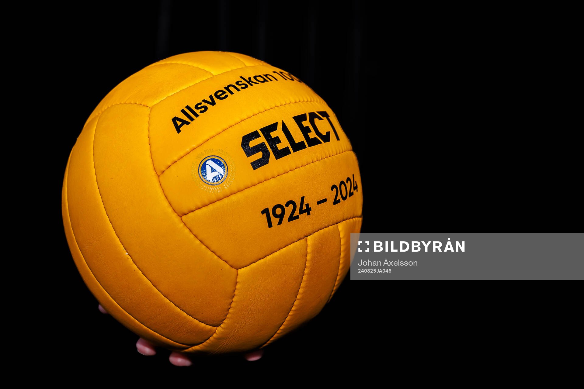 Jubileumsboll för Allsvenskan 100 år