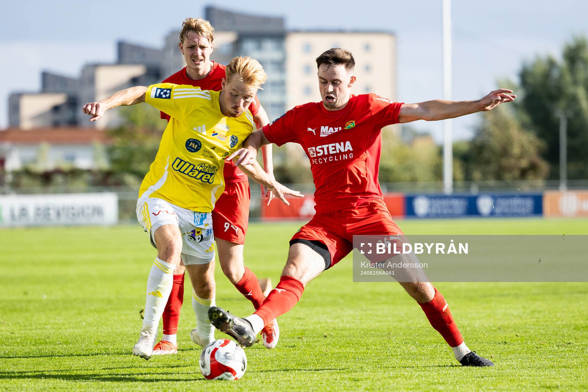 Falkenbergs Linus Borgström och Torslandas Sean John Bright