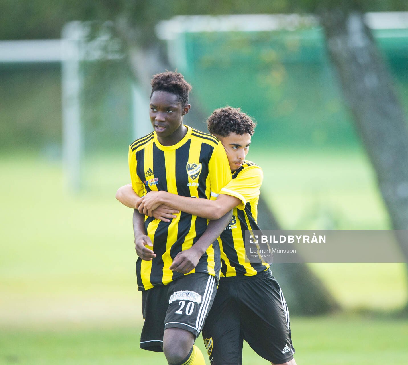 IFK Hässleholms Wisdom Anaedo skjuter 1-0 (ett av sina