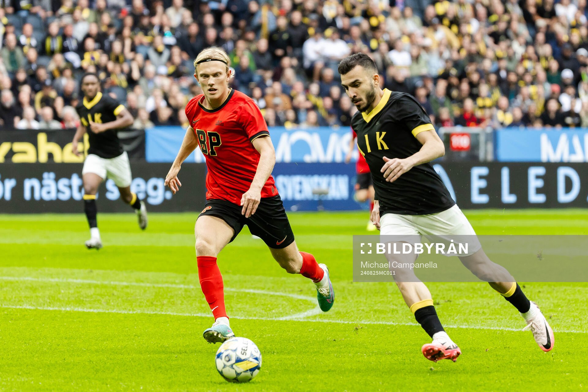 Brommapojkarnas Alexander Jensen och AIKs Ioannis Pittas