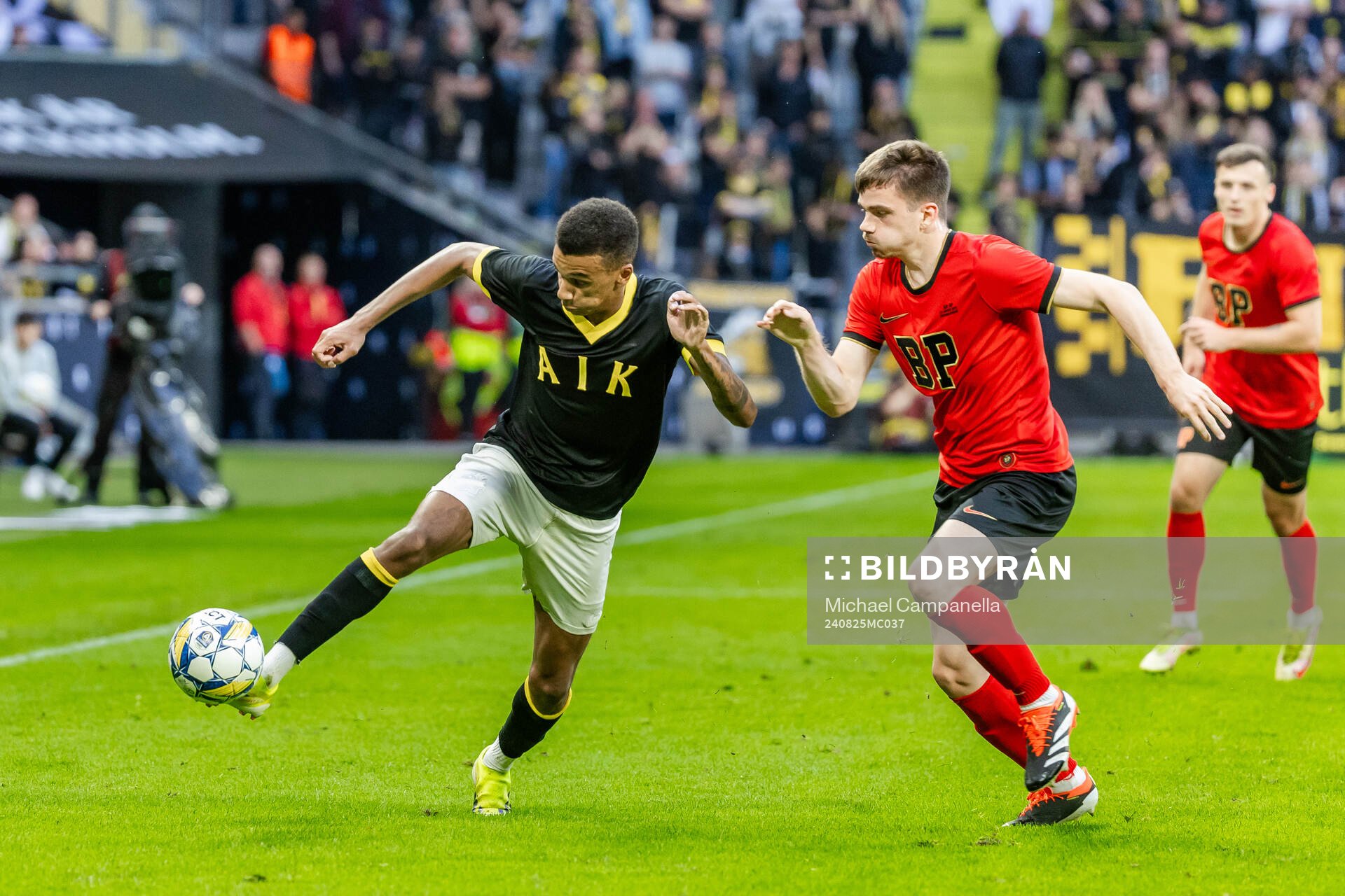 AIKs Rui Manuel Muati Modesto och Brommapojkarnas Ludvig