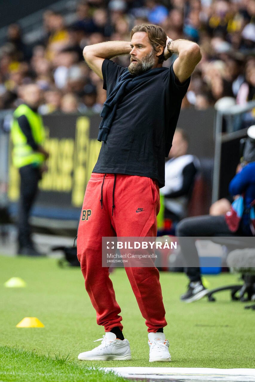 Brommapojkarnas tränare Olof Mellberg