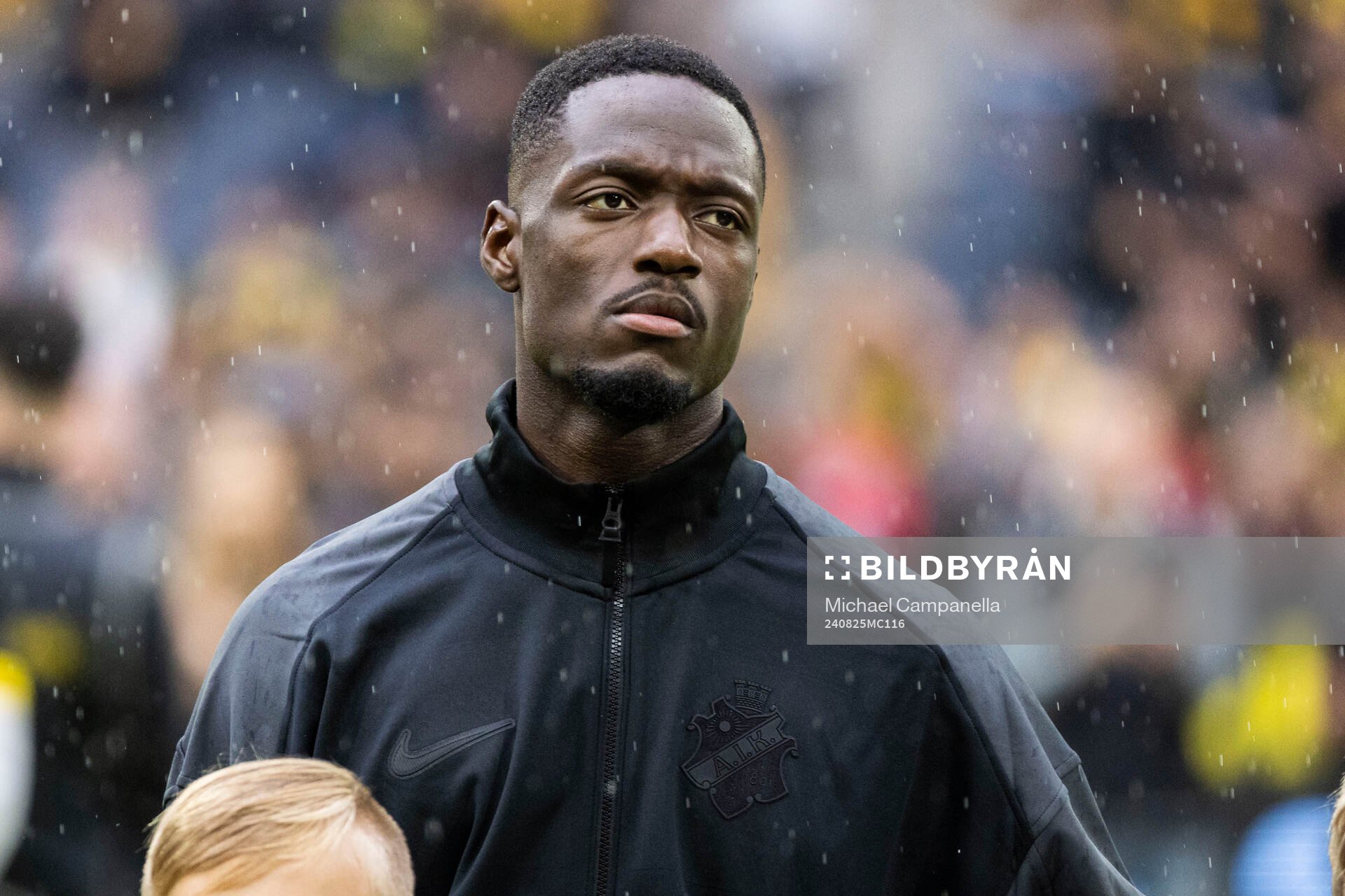 AIKs målvakt Ismael Diawara under fotbollsmatchen i Allsvenskan mellan AIK och Brommapojkarna den 25 augusti 2024 i Stockholm. 