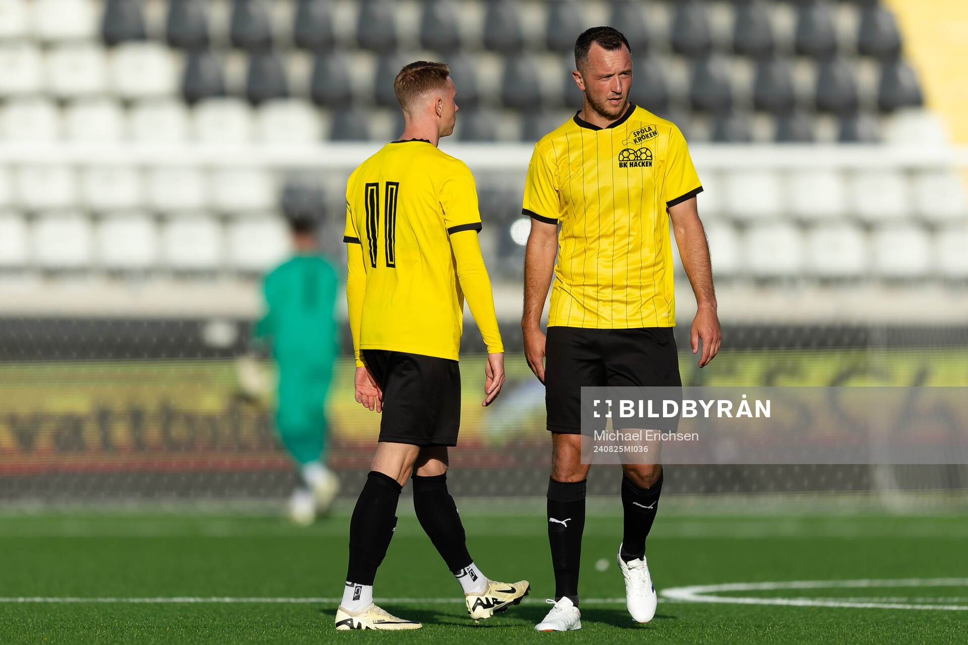 Häckens Julius Lindberg och Even Hovland deppar
