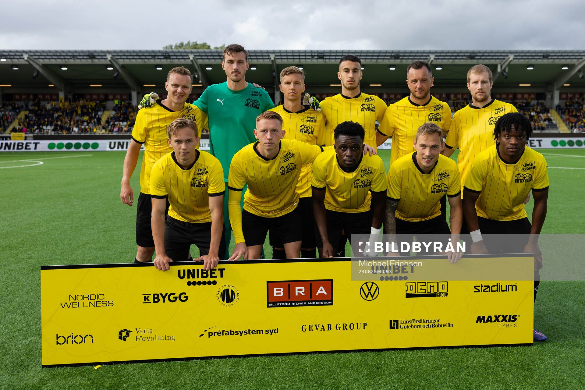 Häckens startelva uppe fr.v. Marius Lode, målvakt Andreas
