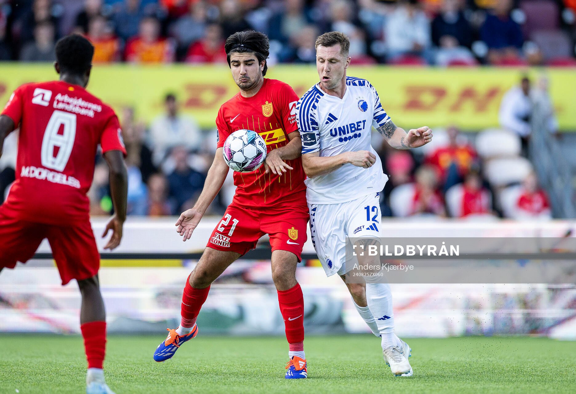  [DK=20240825: 3F Superliga på Right To Dream Park I Farum - FC Nordsjælland vs. FC København - ] Zidan Sertdemir (Nordsjälland) Lukas Lerager (FCK)