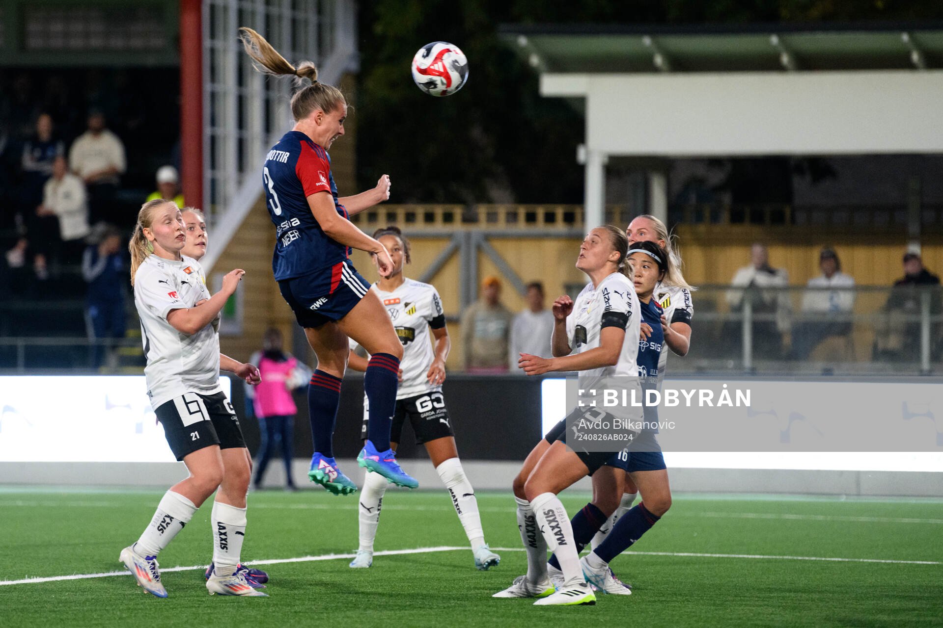 FC Rosengårds Gudrun Arnardottir gör 1-0