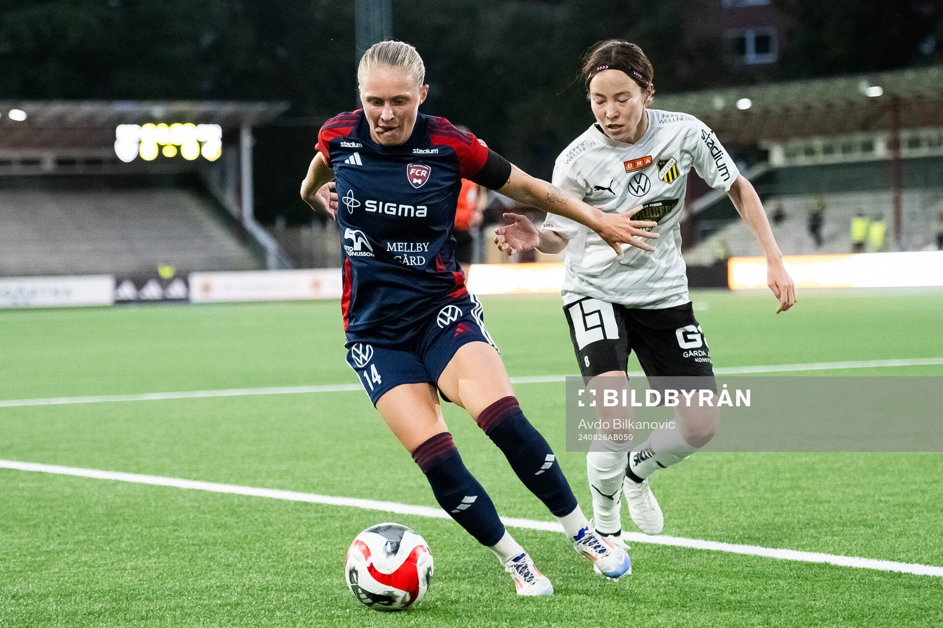 FC Rosengårds Emilia Larsson och Häckens Hikaru Kitagawa