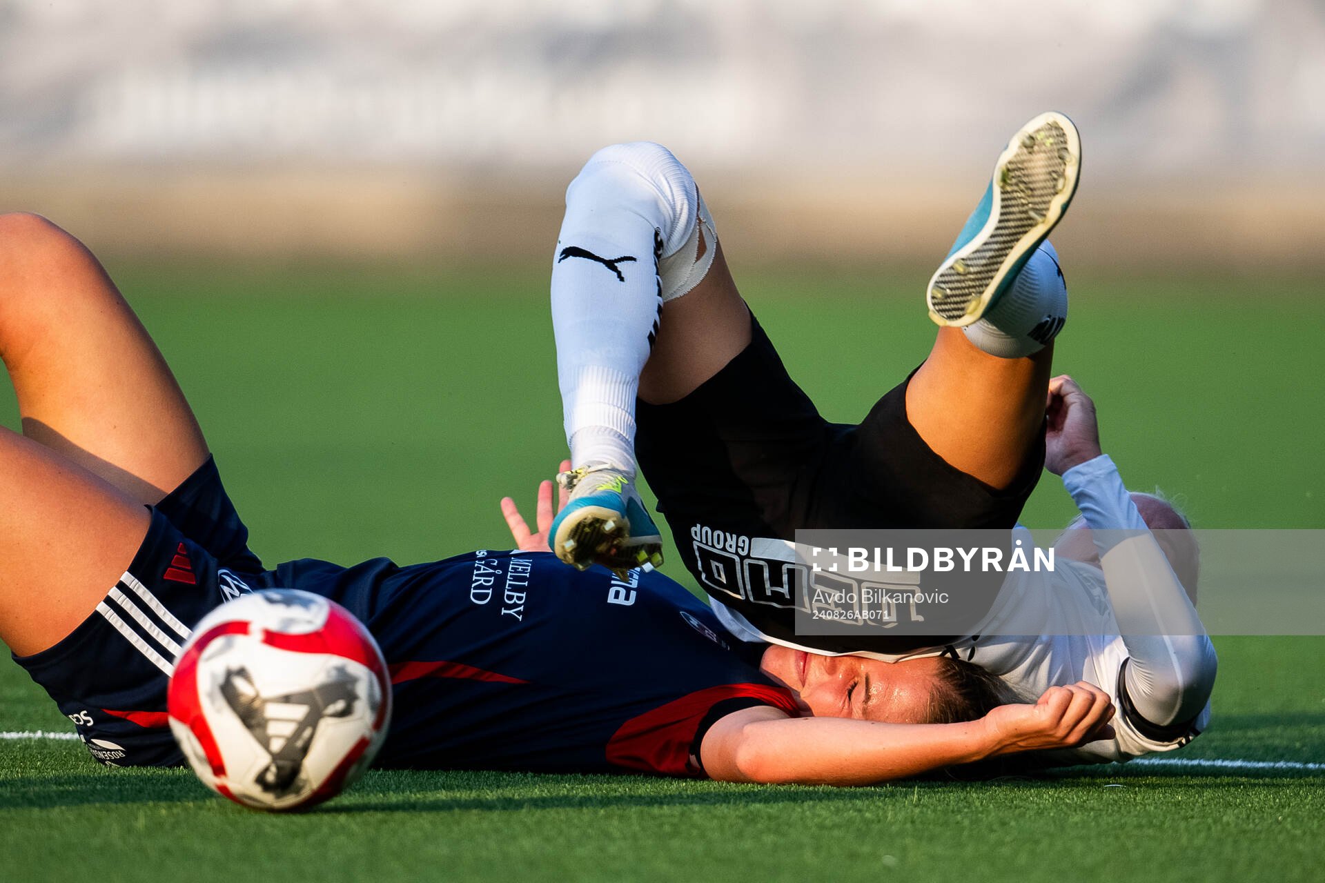 FC Rosengårds Rebecca Knaak och Häckens Filippa Curmark