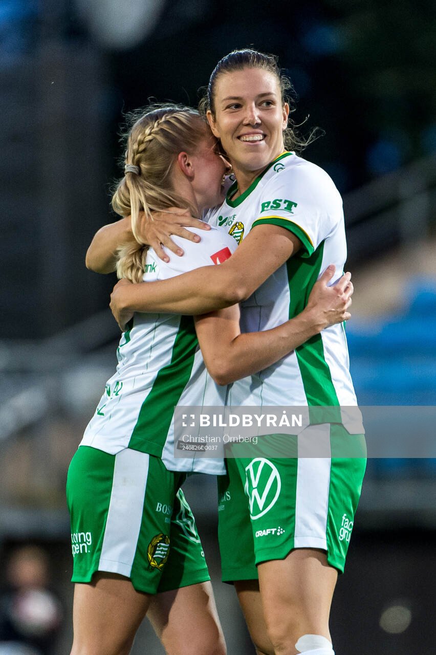 Hammarbys Emma Westin och Emilie Joramo  jublar