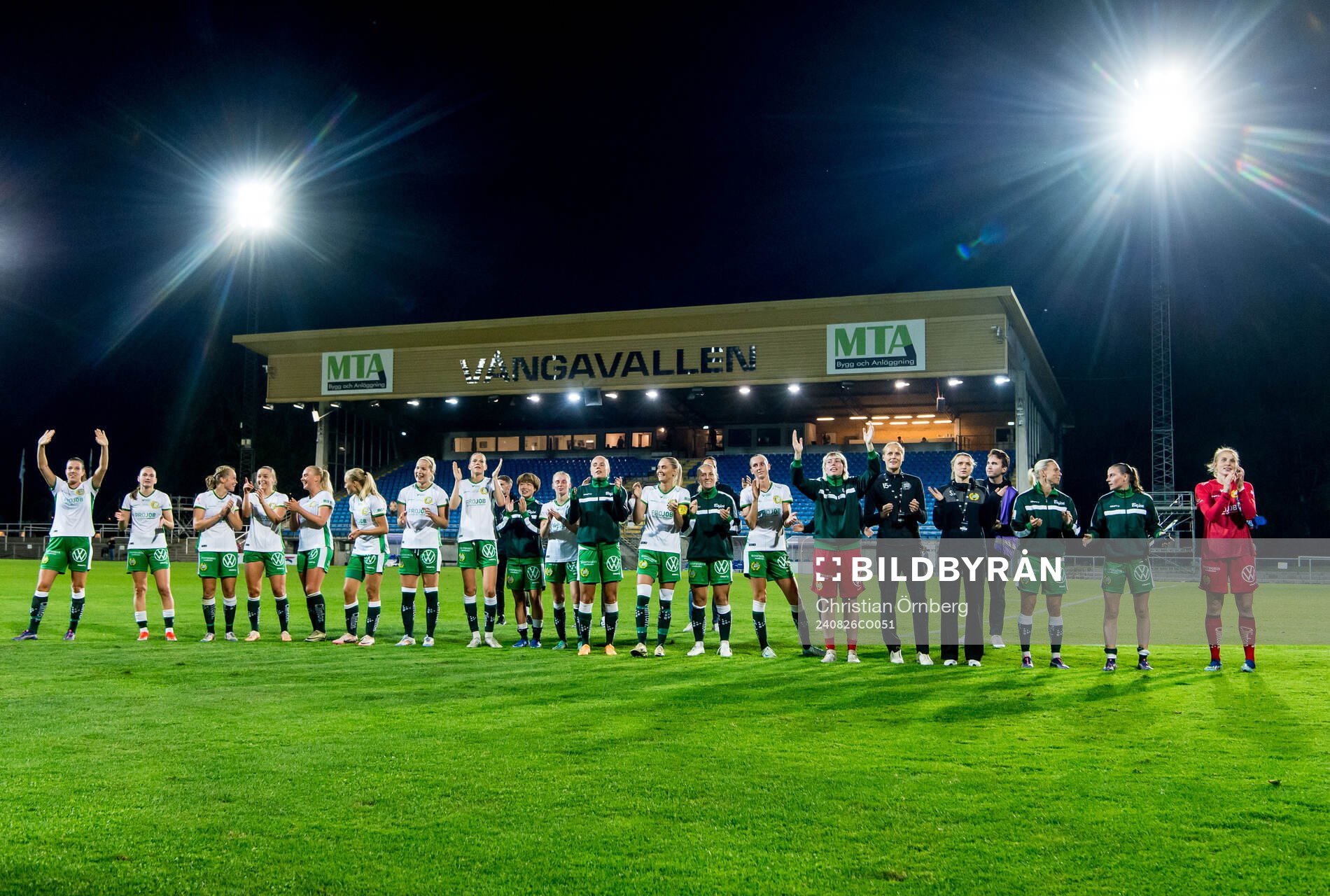 Hammarbys spelare jublar