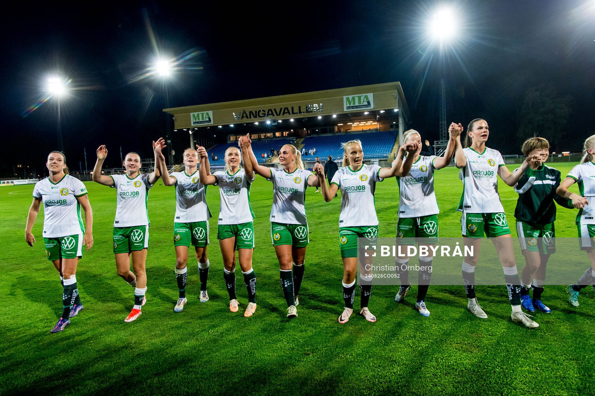 Hammarbys spelare jublar