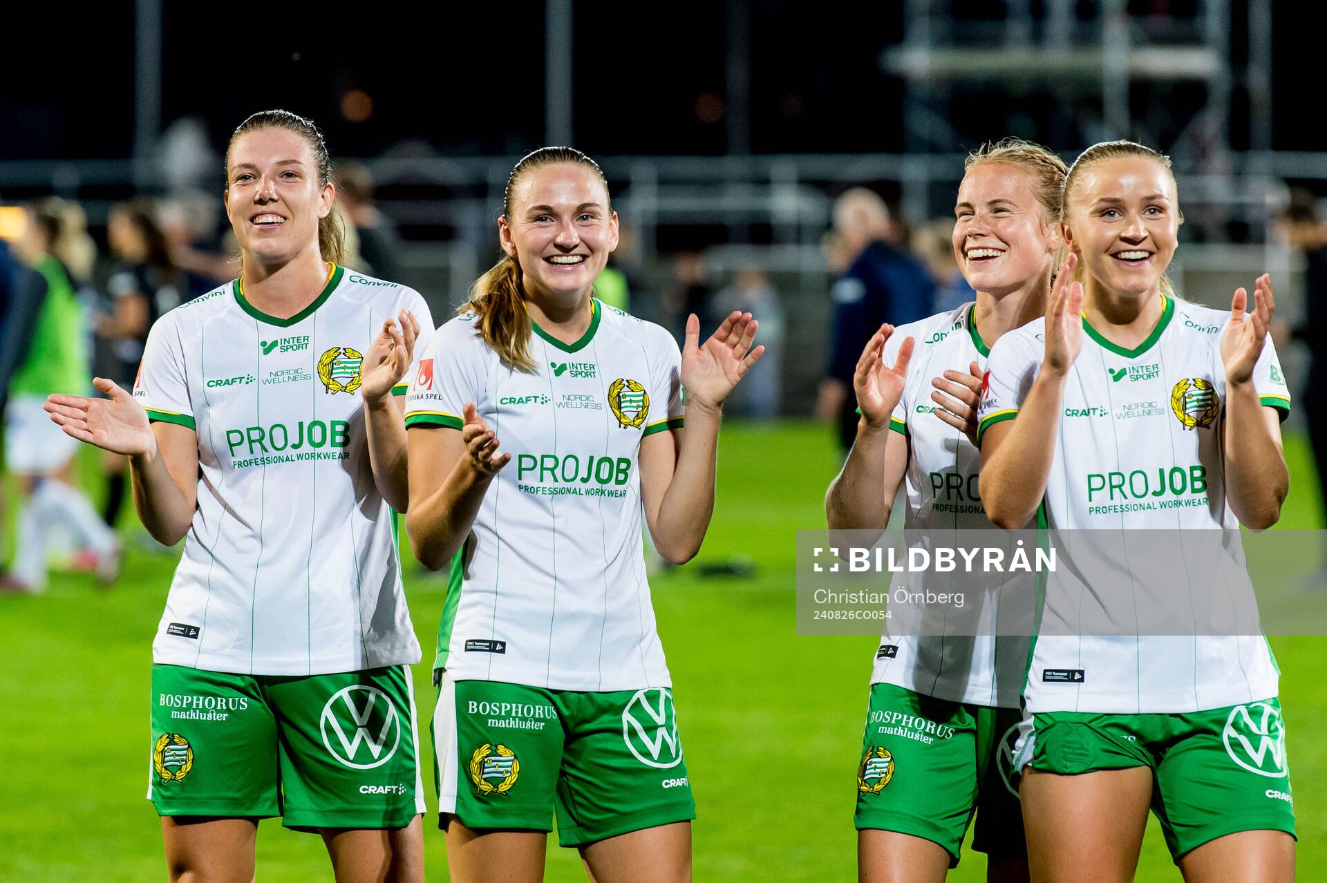 Hammarbys spelare jublar