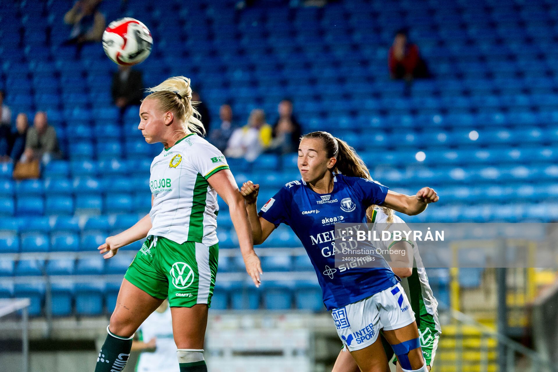 Hammarbys Cathinka Tandberg och Trelleborgs Athinna Persson
